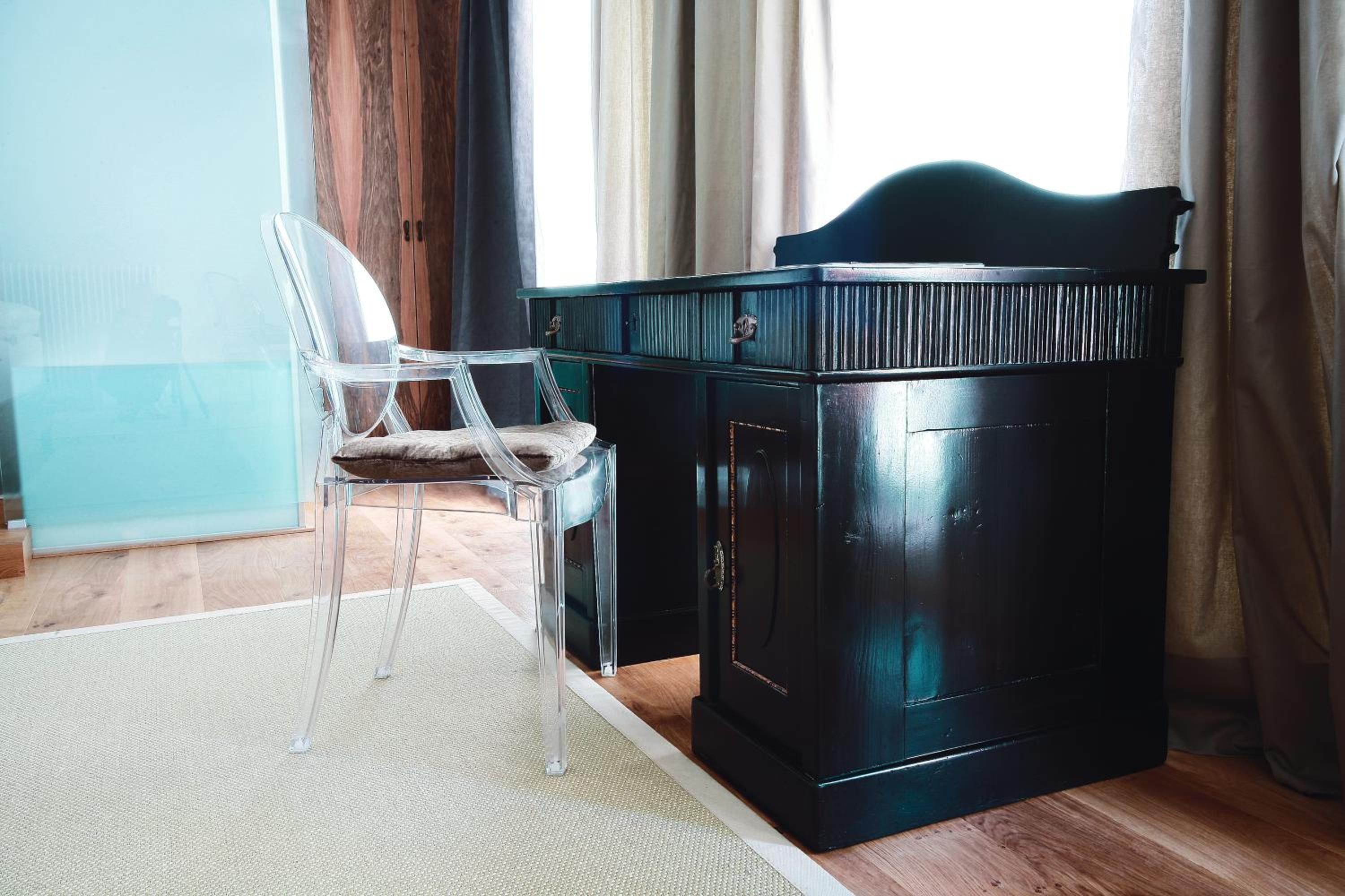 Superior Suite - Photo 2