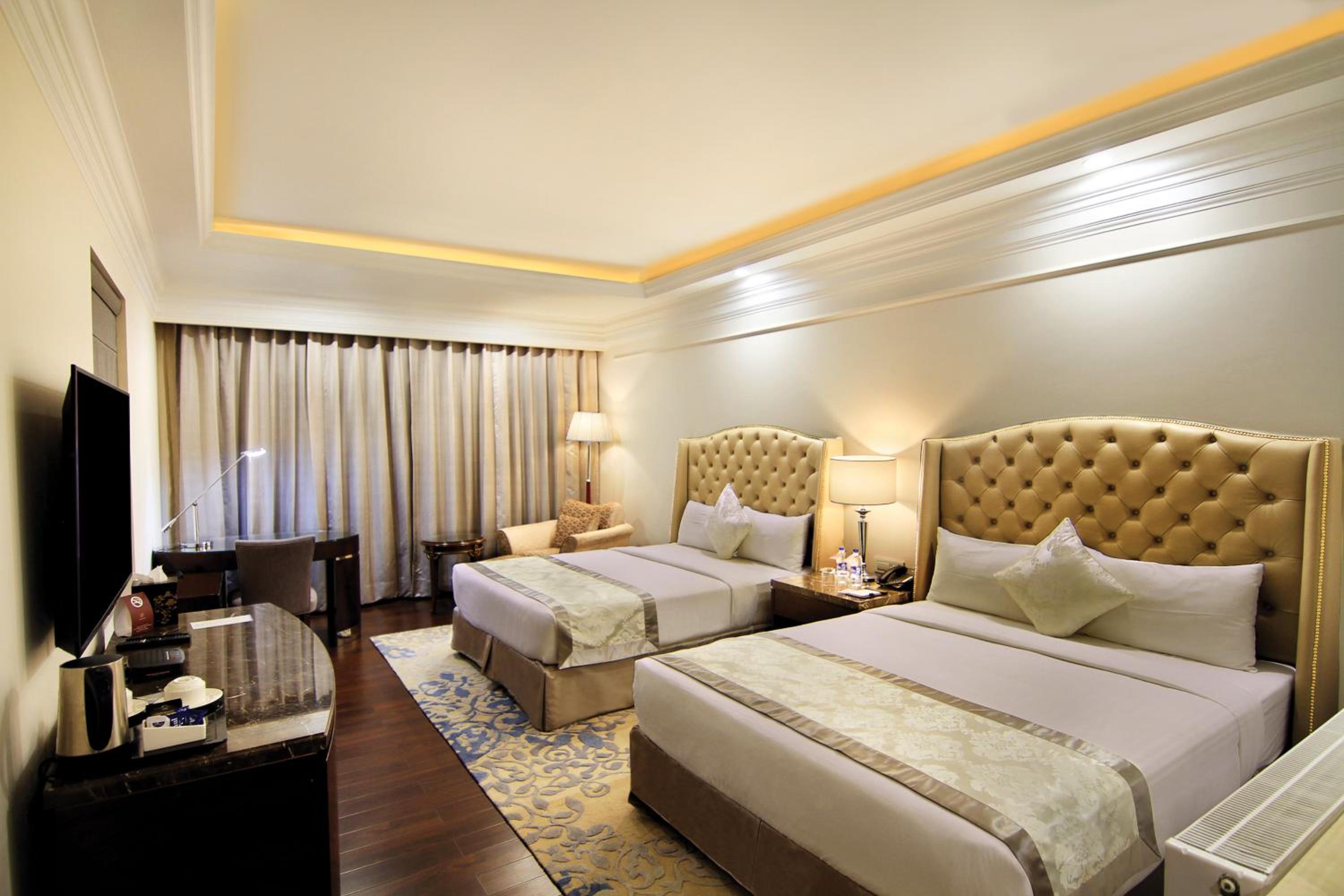 Deluxe Twin Room - Photo 3