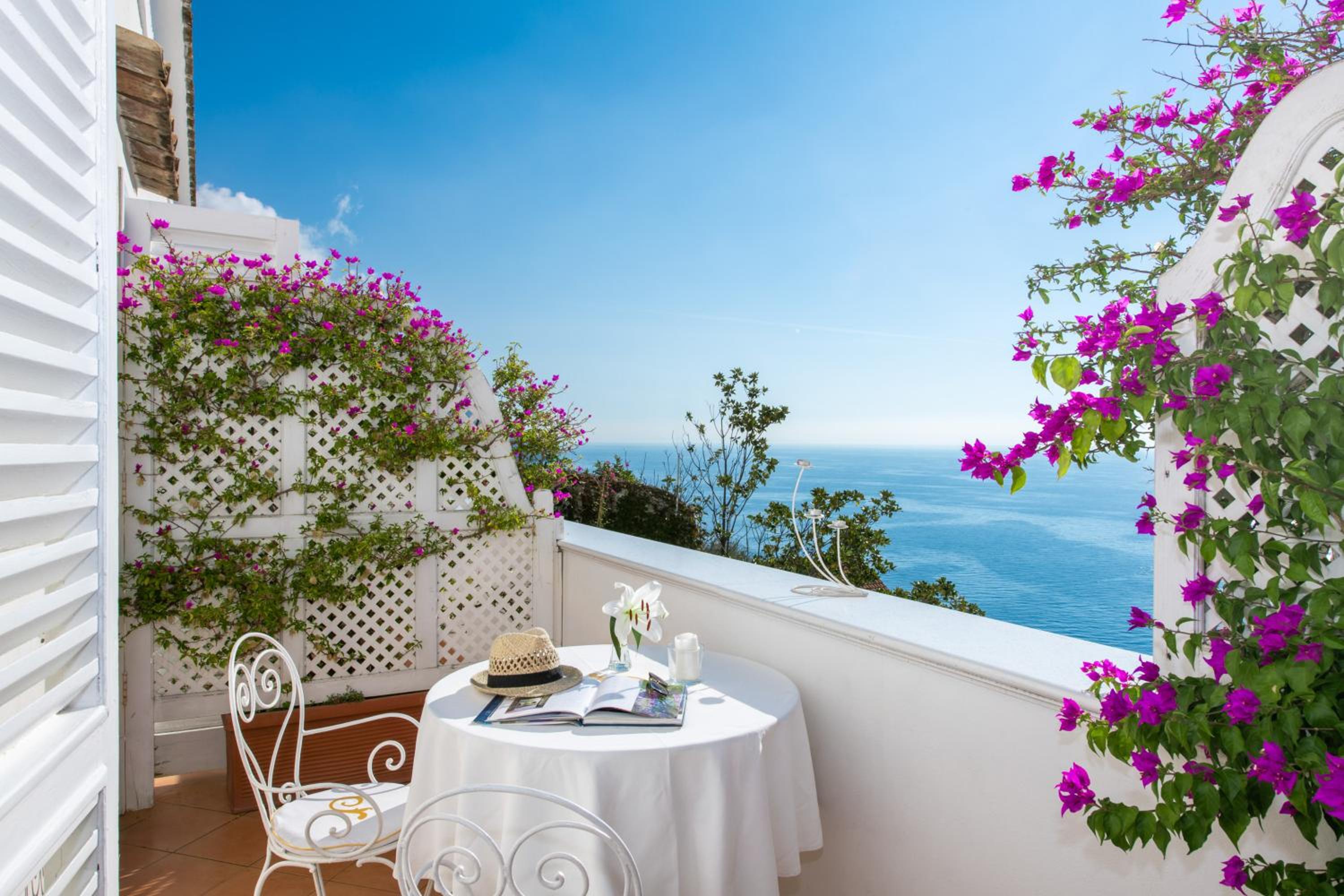 Superior Double Room with Sea View - Photo 12