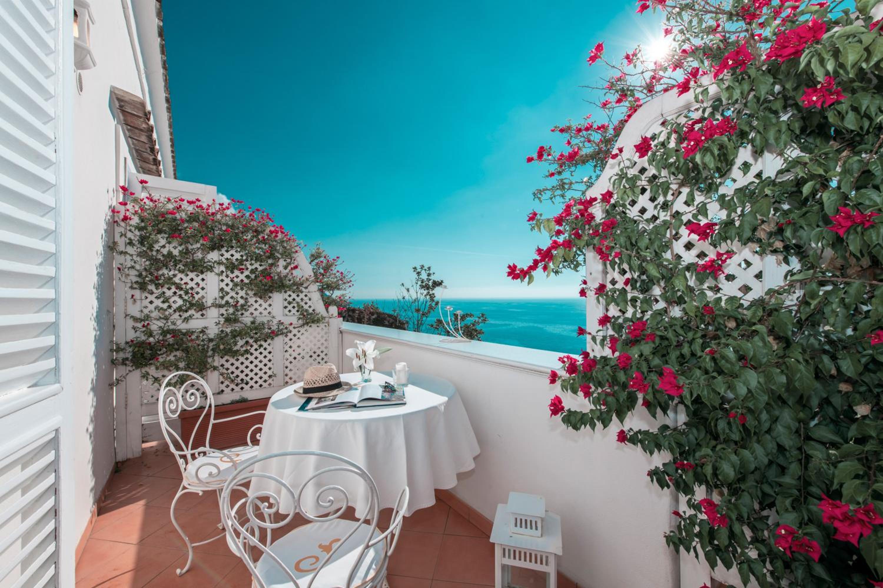 Superior Double Room with Sea View - Photo 5