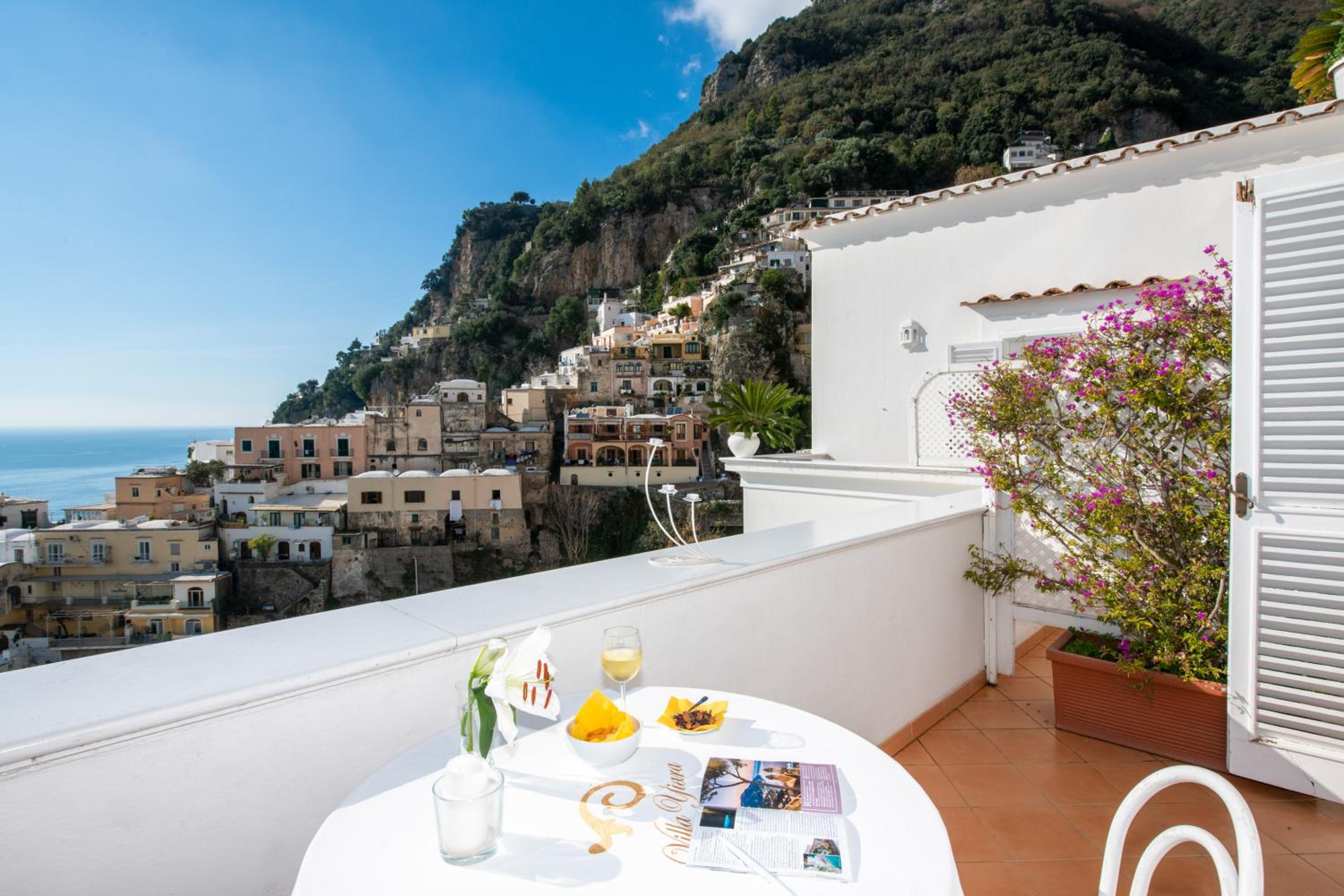 Superior Double Room with Sea View - Photo 8