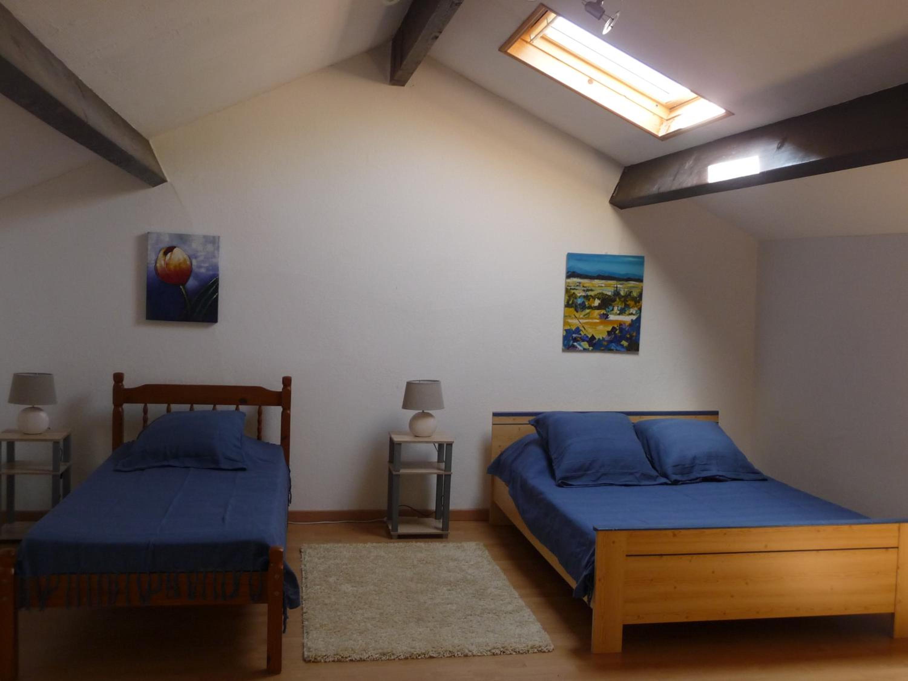 Deluxe Room (2 Adults + 1 Child)