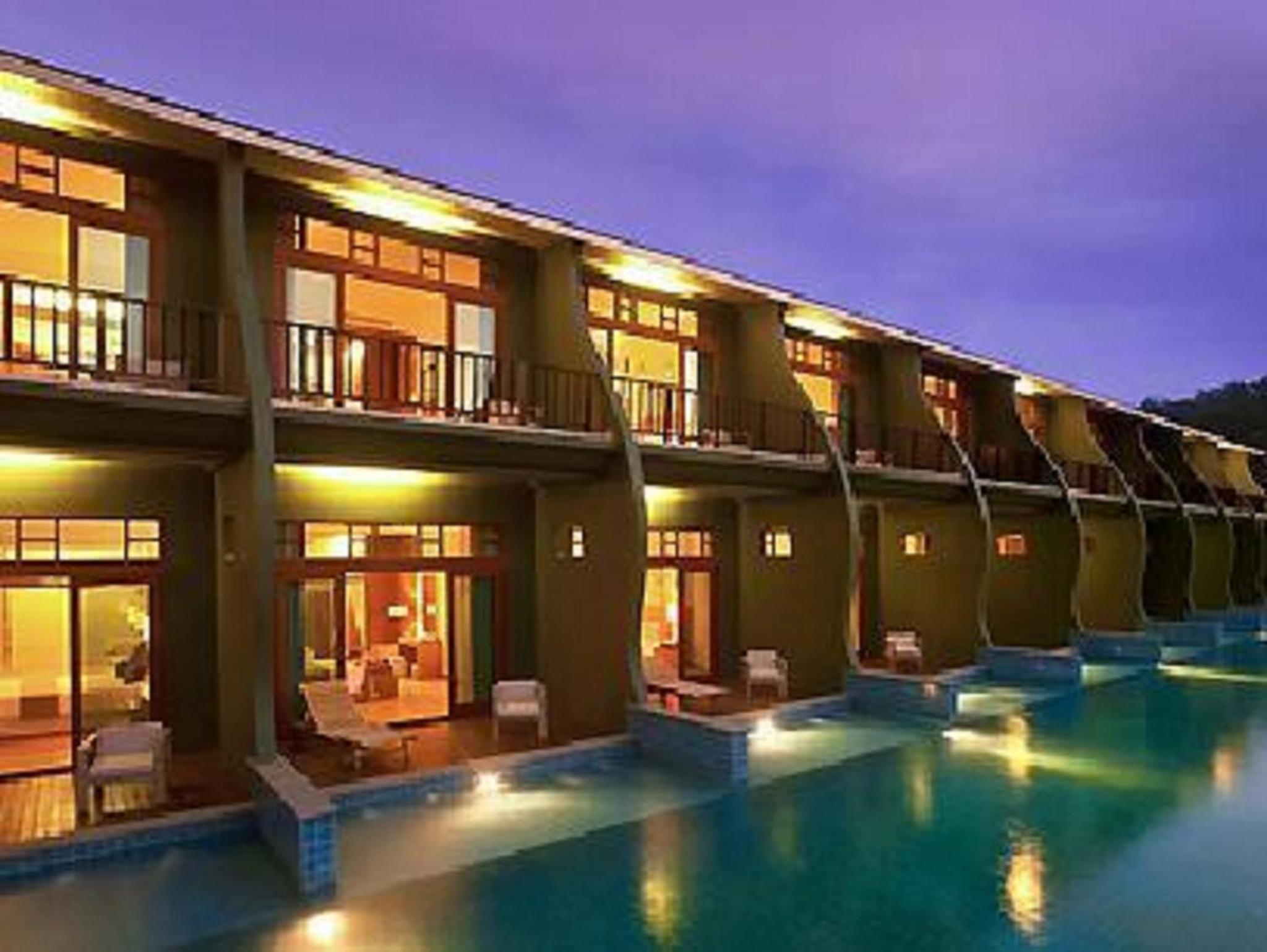 Deluxe Double Room with Pool Access - Photo 3