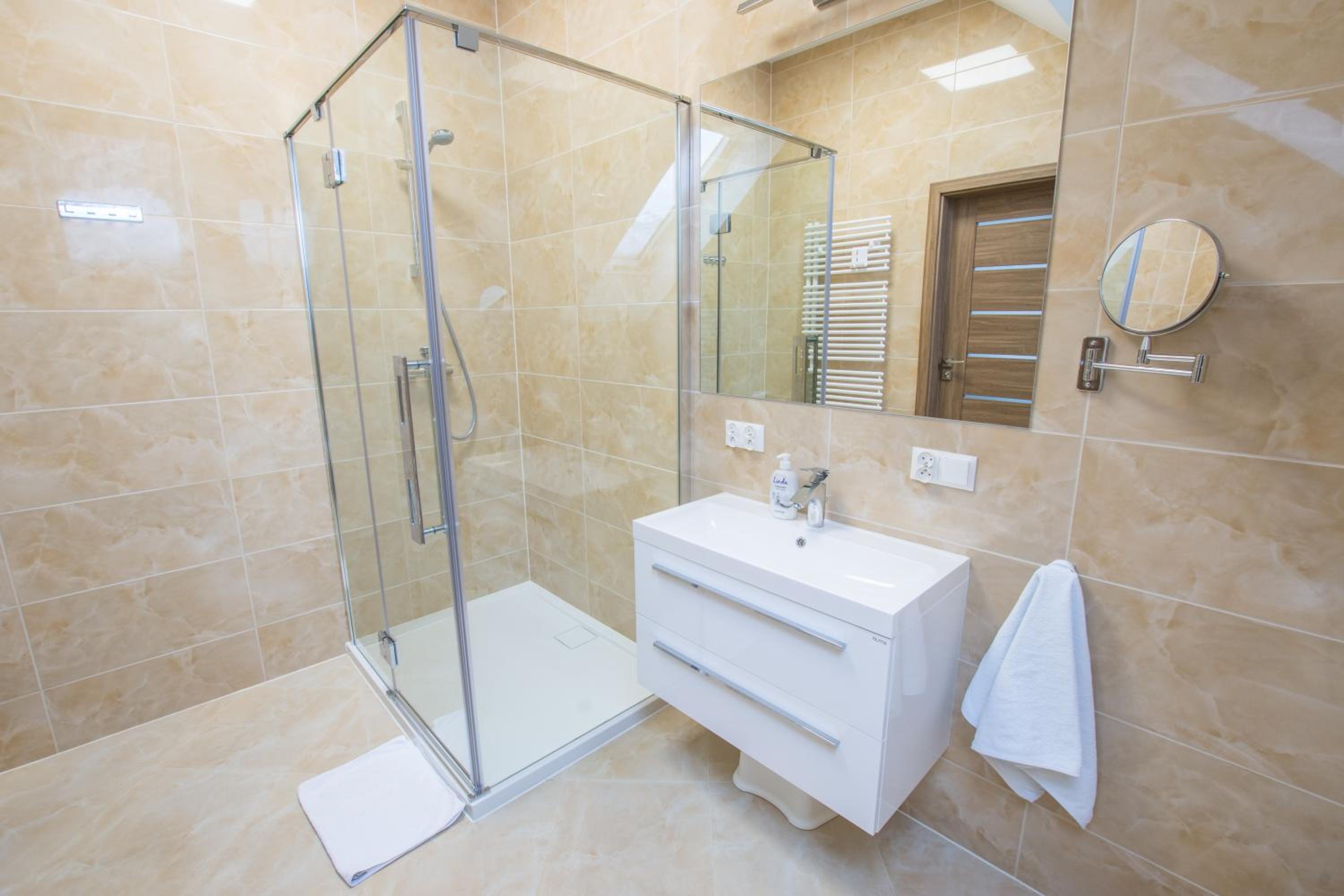 Two-Bedroom Apartment - Photo 4