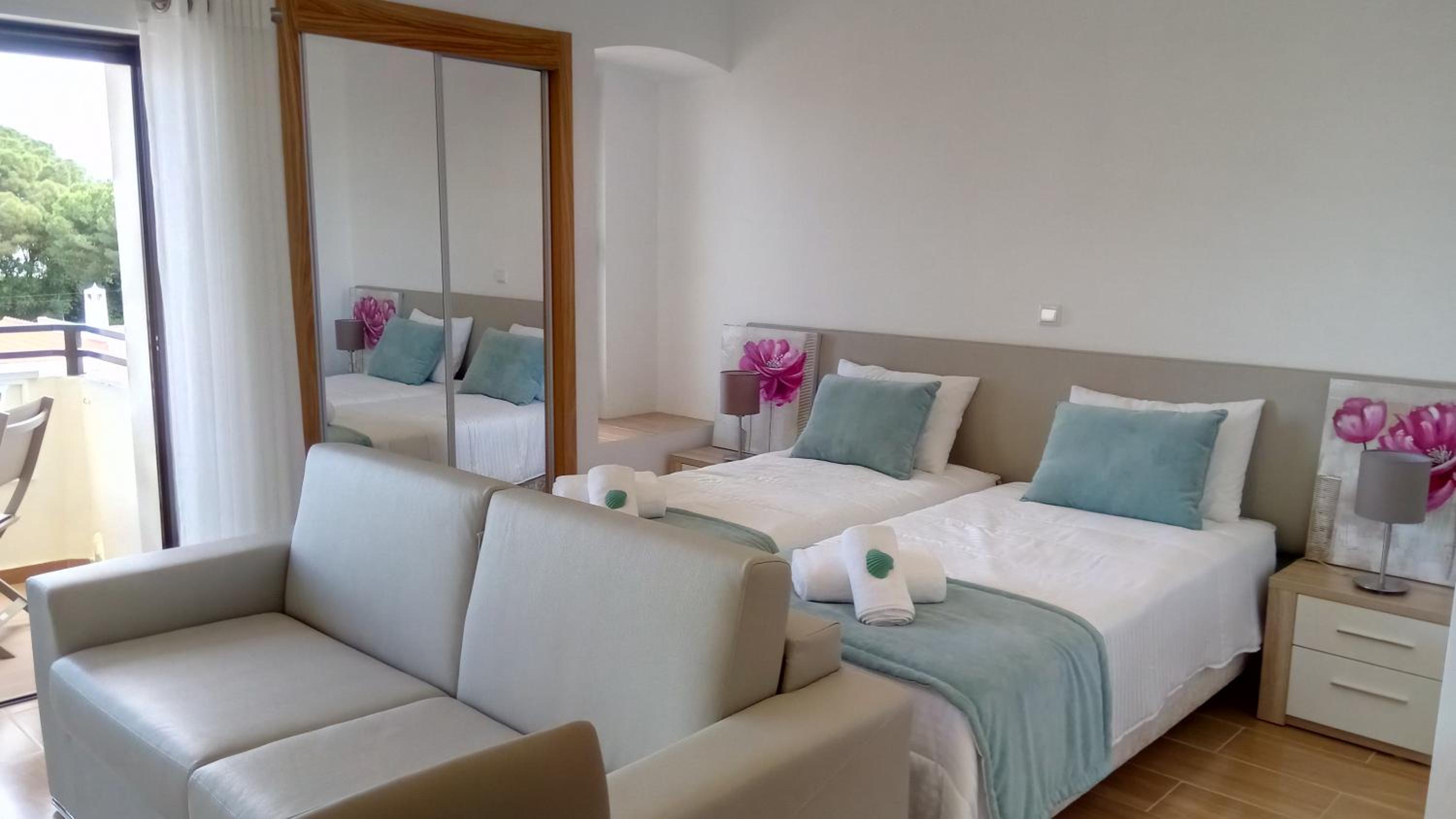 Studio Apartment with Sea View