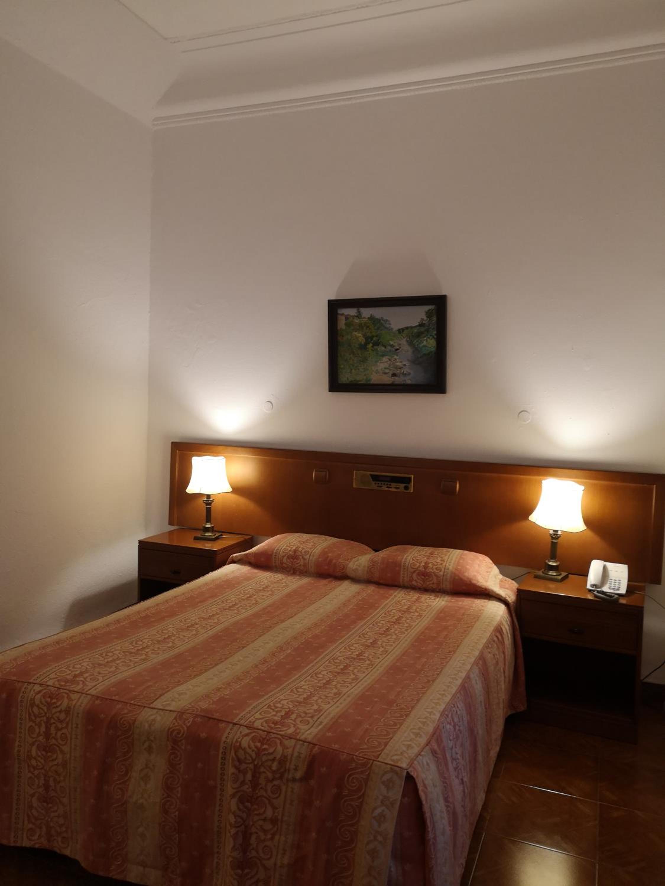 Double Room - Photo 22