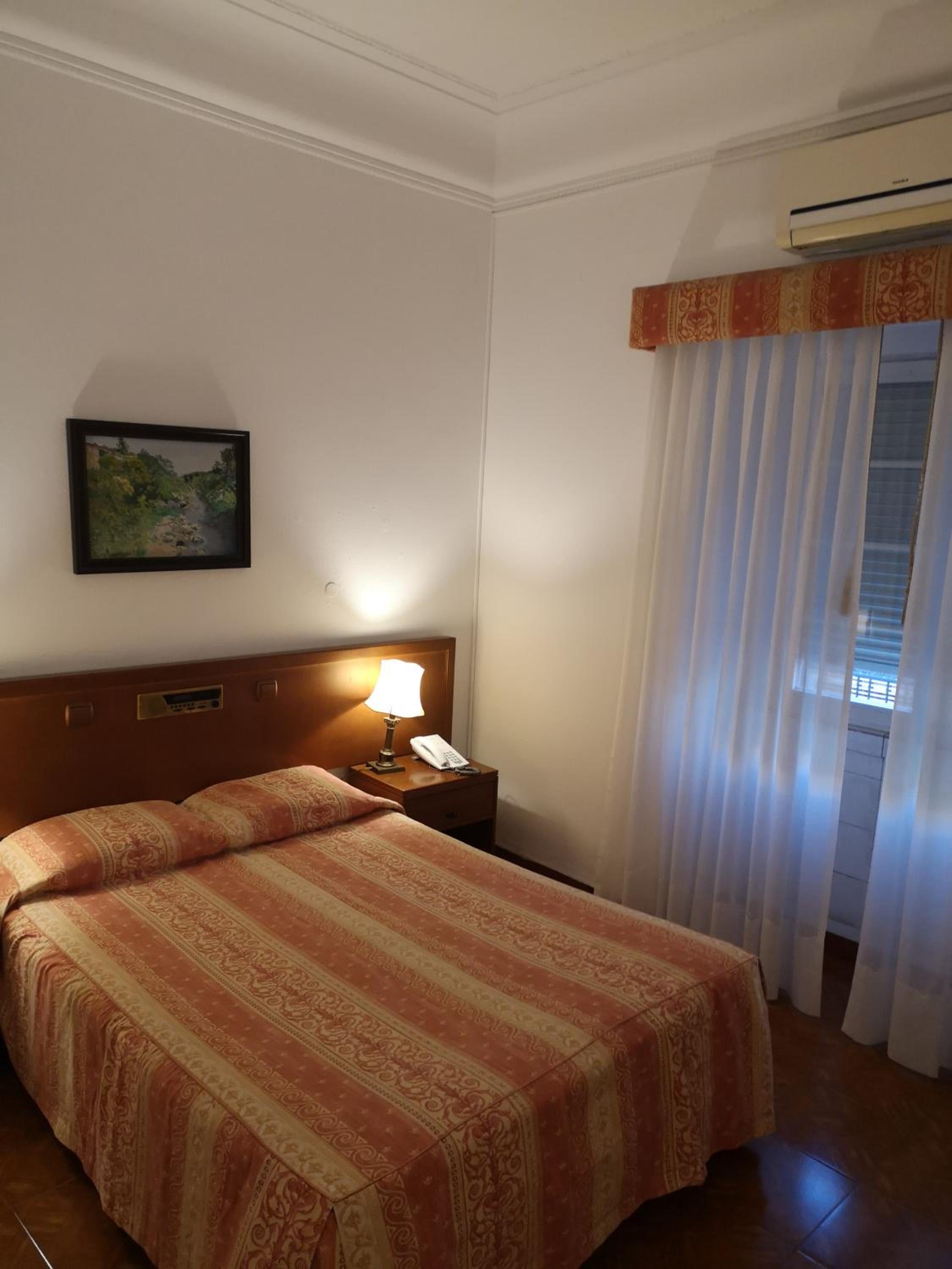 Double Room - Photo 15