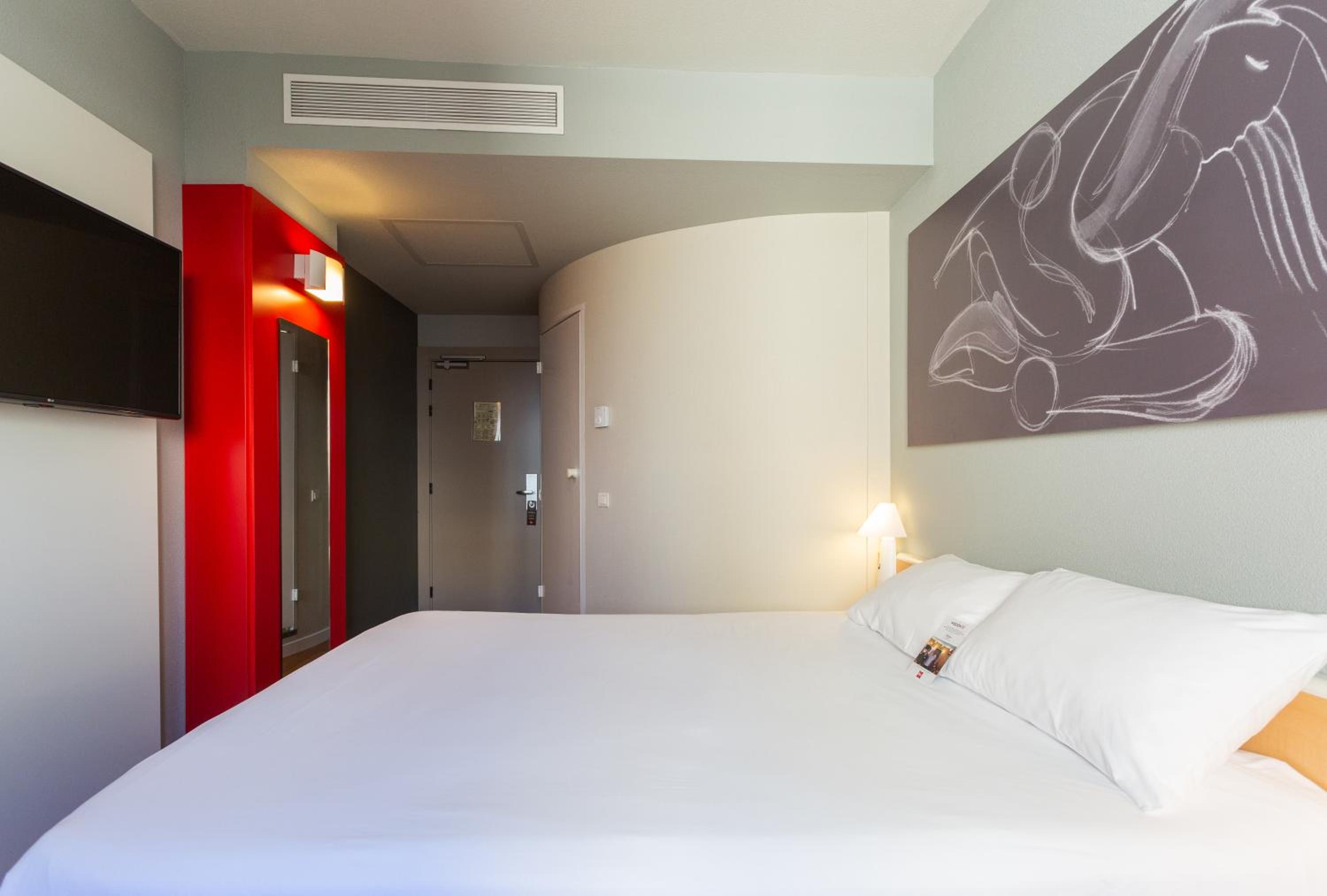 Standard Double Room - Photo 4
