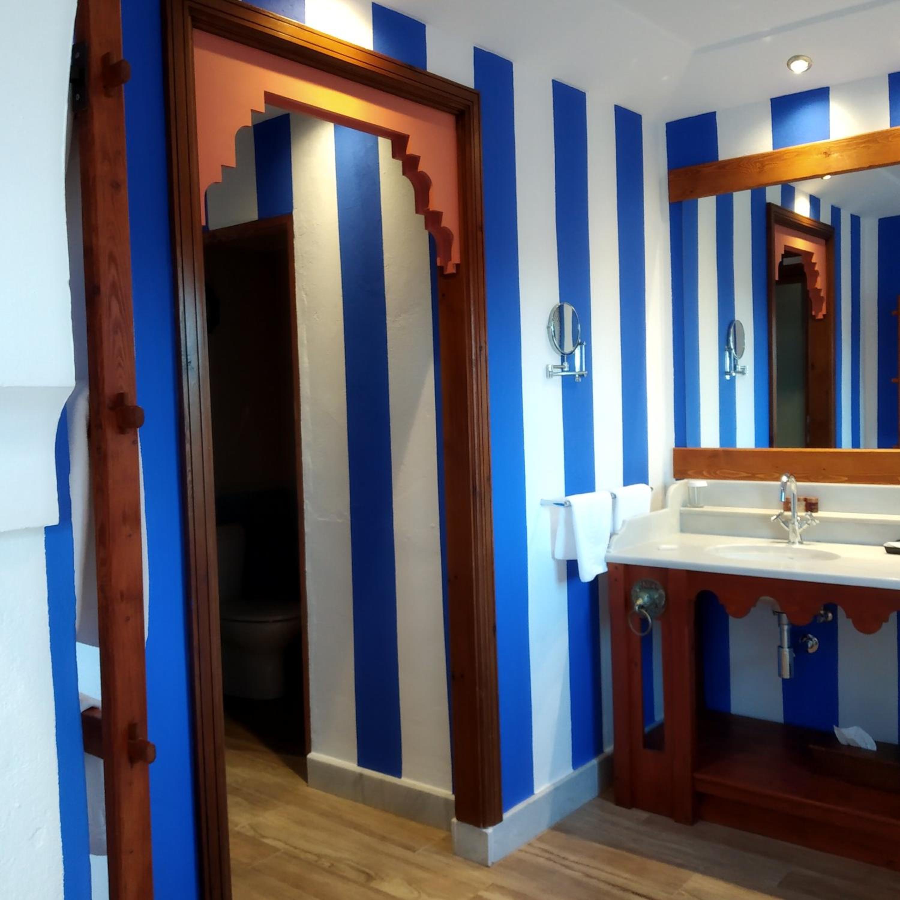 Junior Suite with Terrace - Photo 3