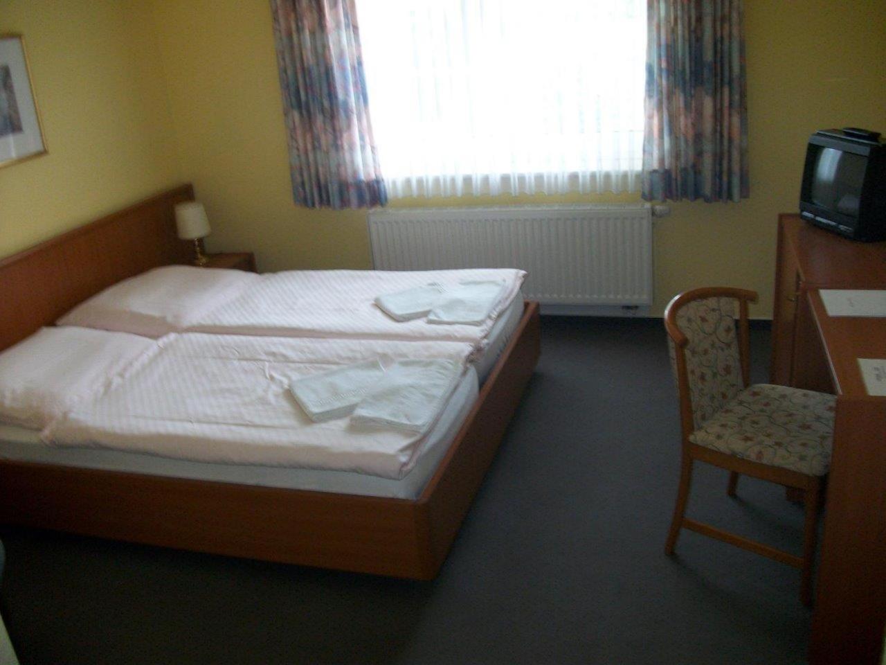 Double Room - Photo 9
