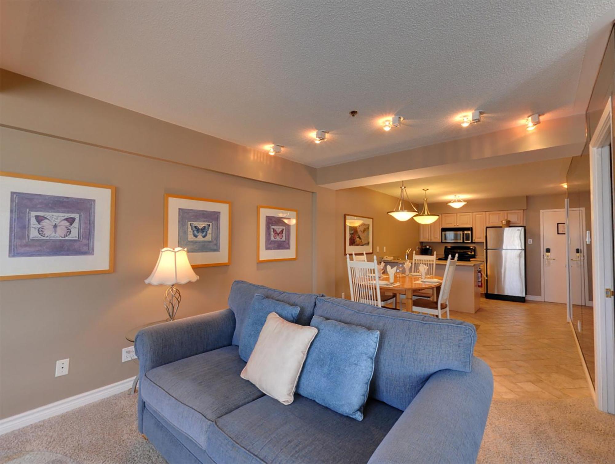 One-Bedroom King Suite - Non-Smoking photo 1