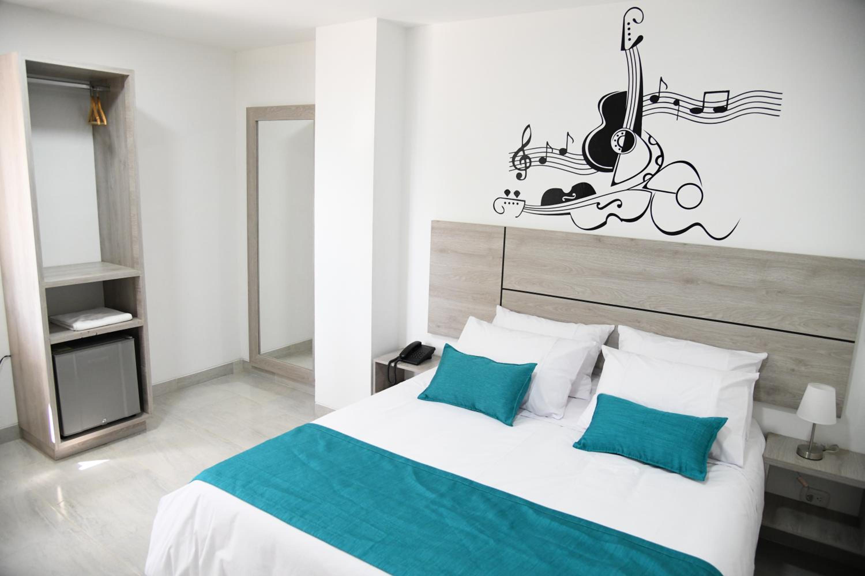 Deluxe Queen Room
