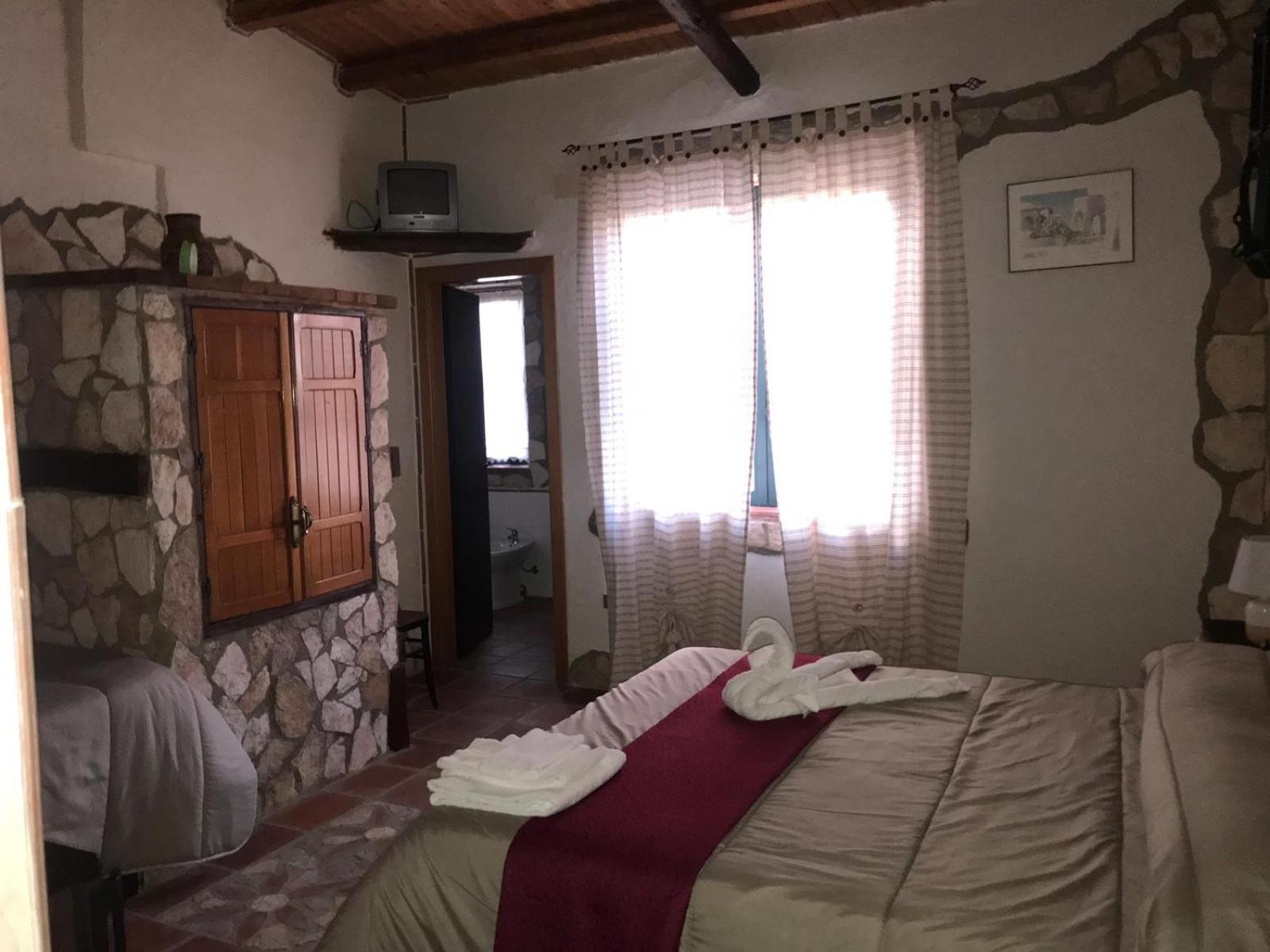 Triple Room with Private Bathroom photo 1