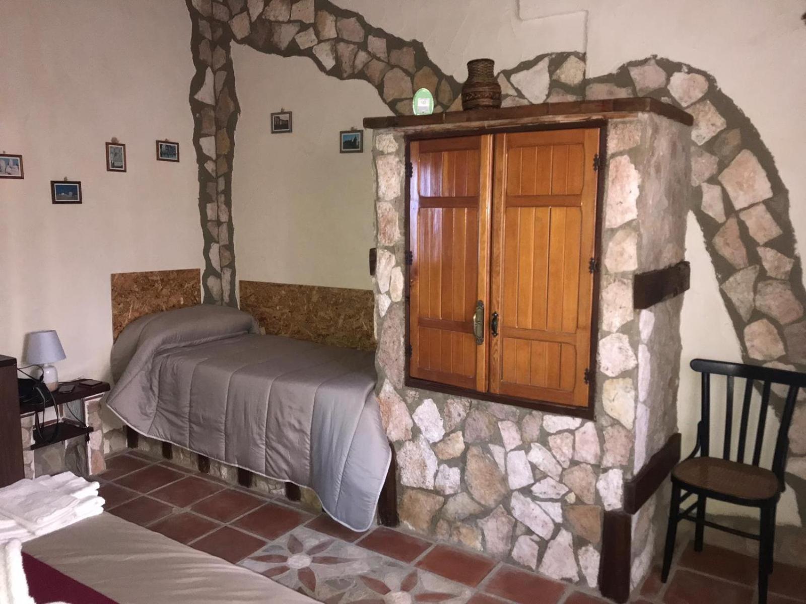 Triple Room with Private Bathroom photo 3