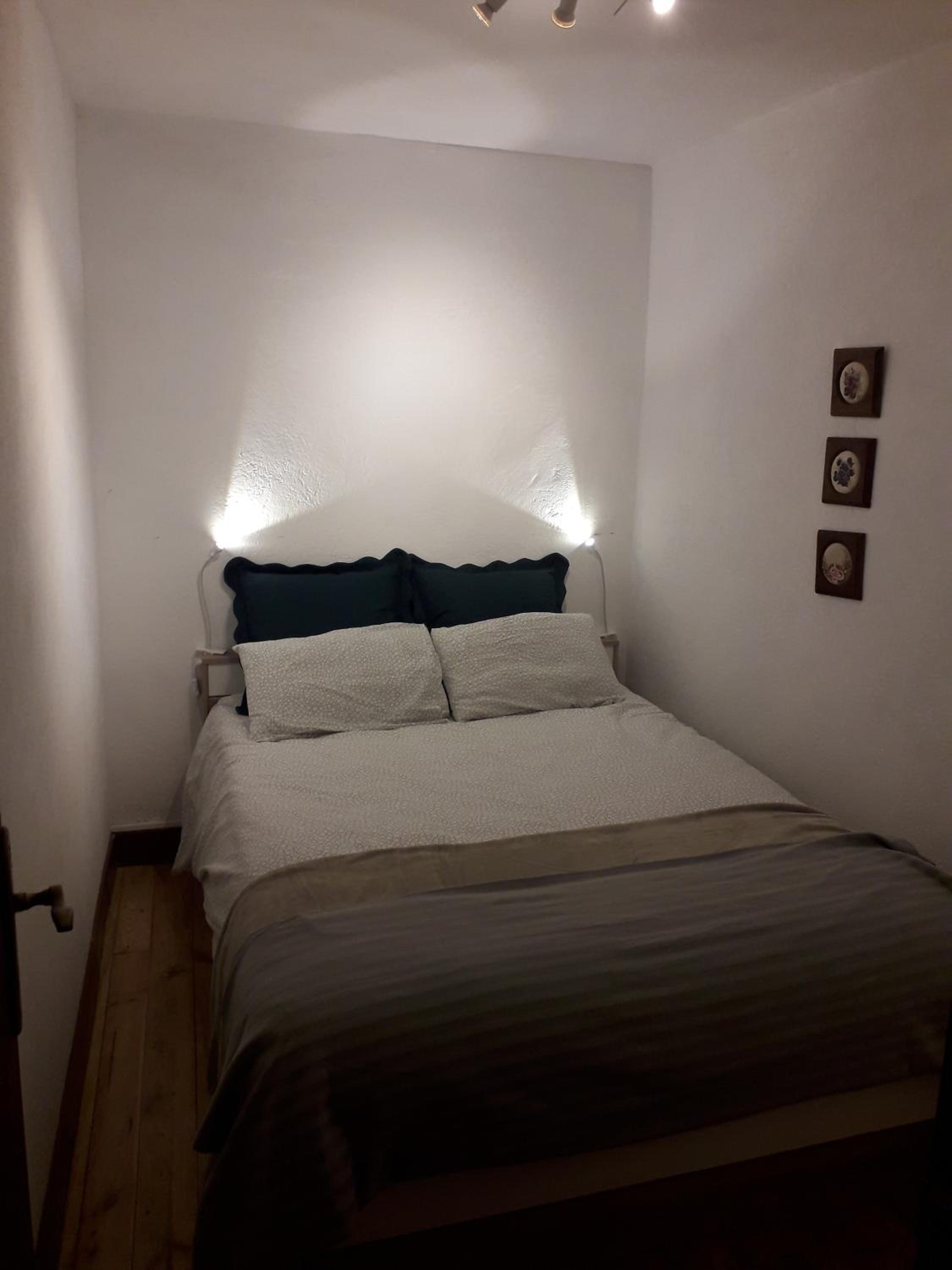 Two-Bedroom House photo 3