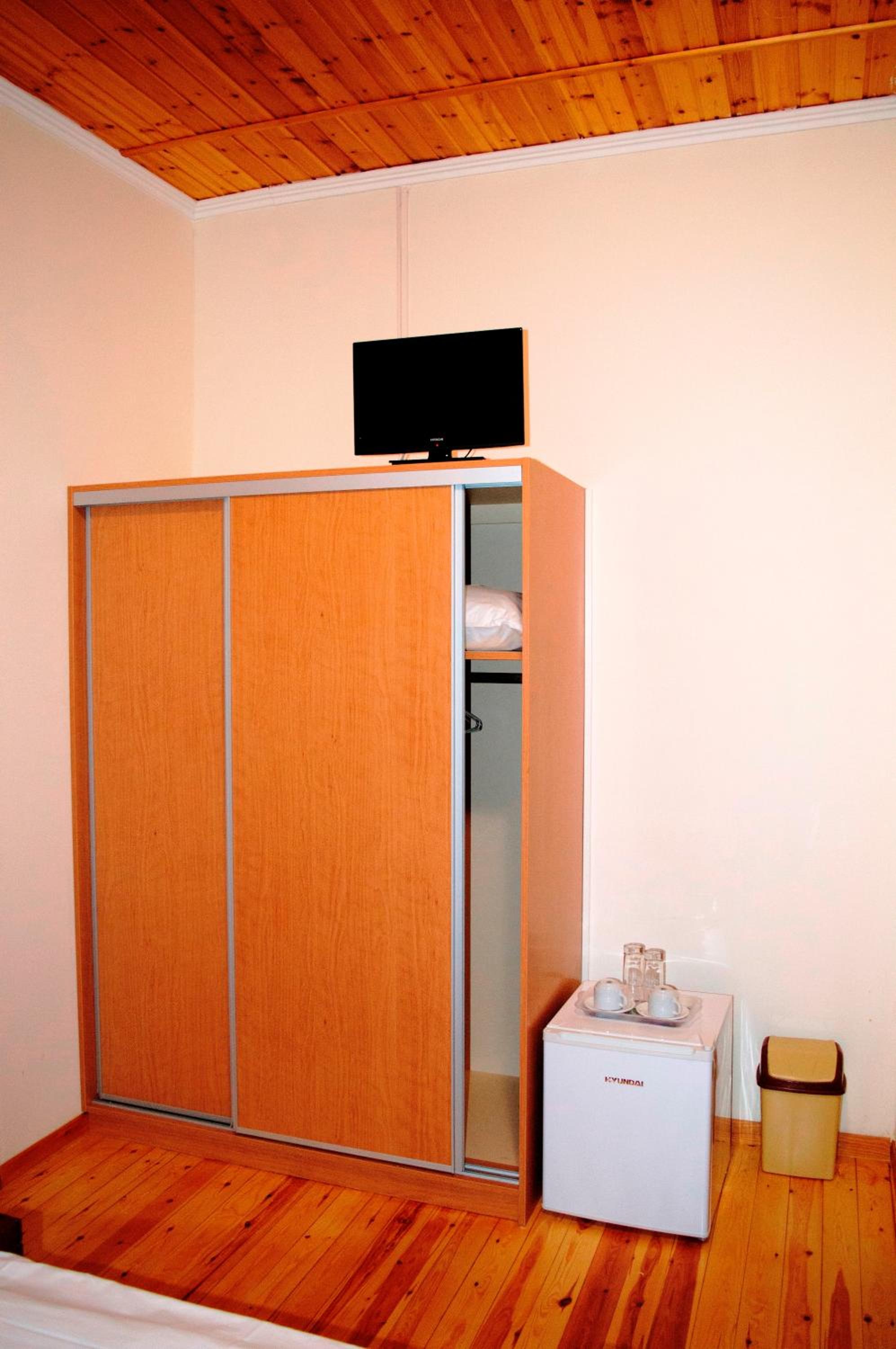 Twin Room with View - Photo 12