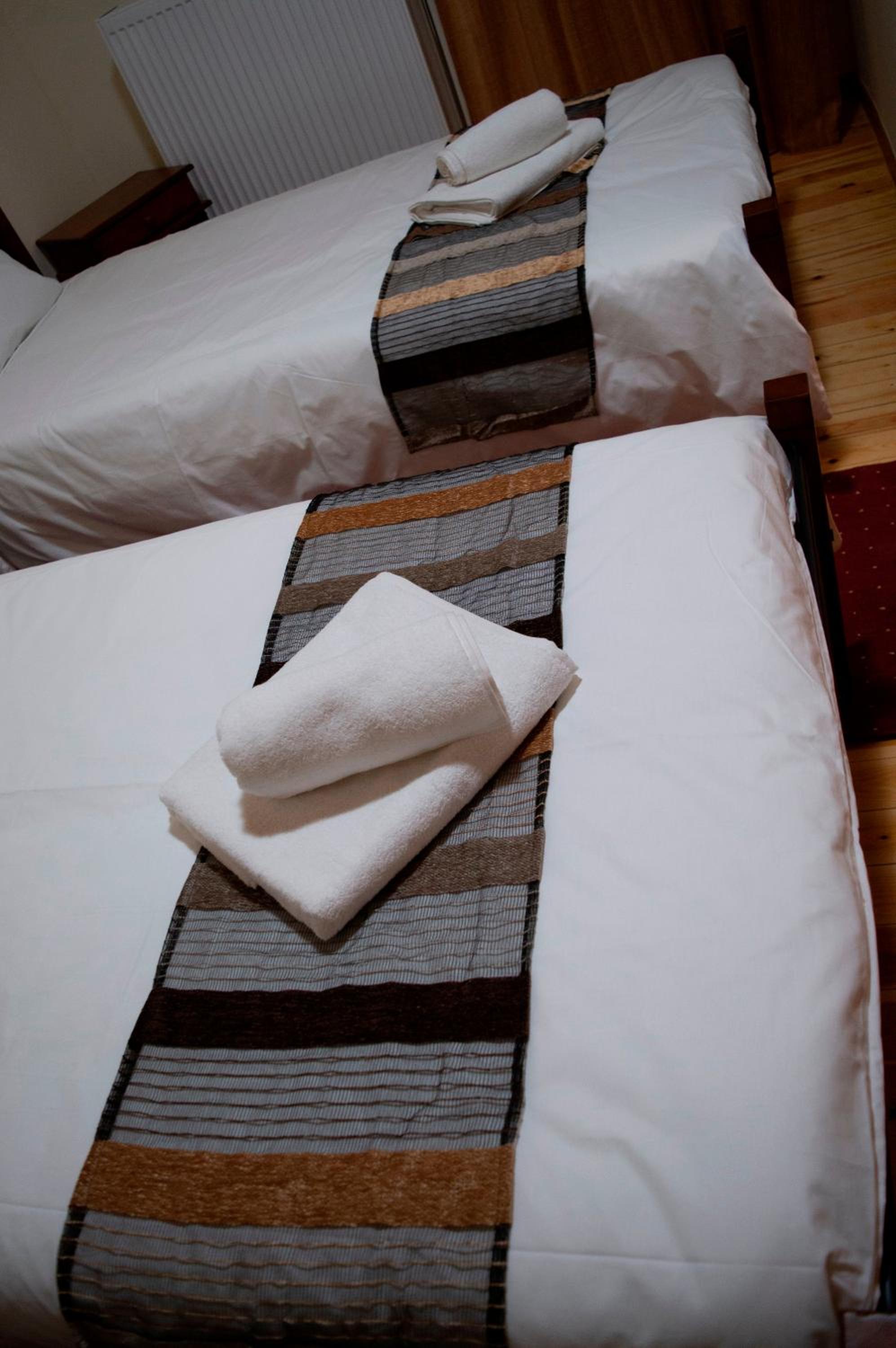 Twin Room with View - Photo 6