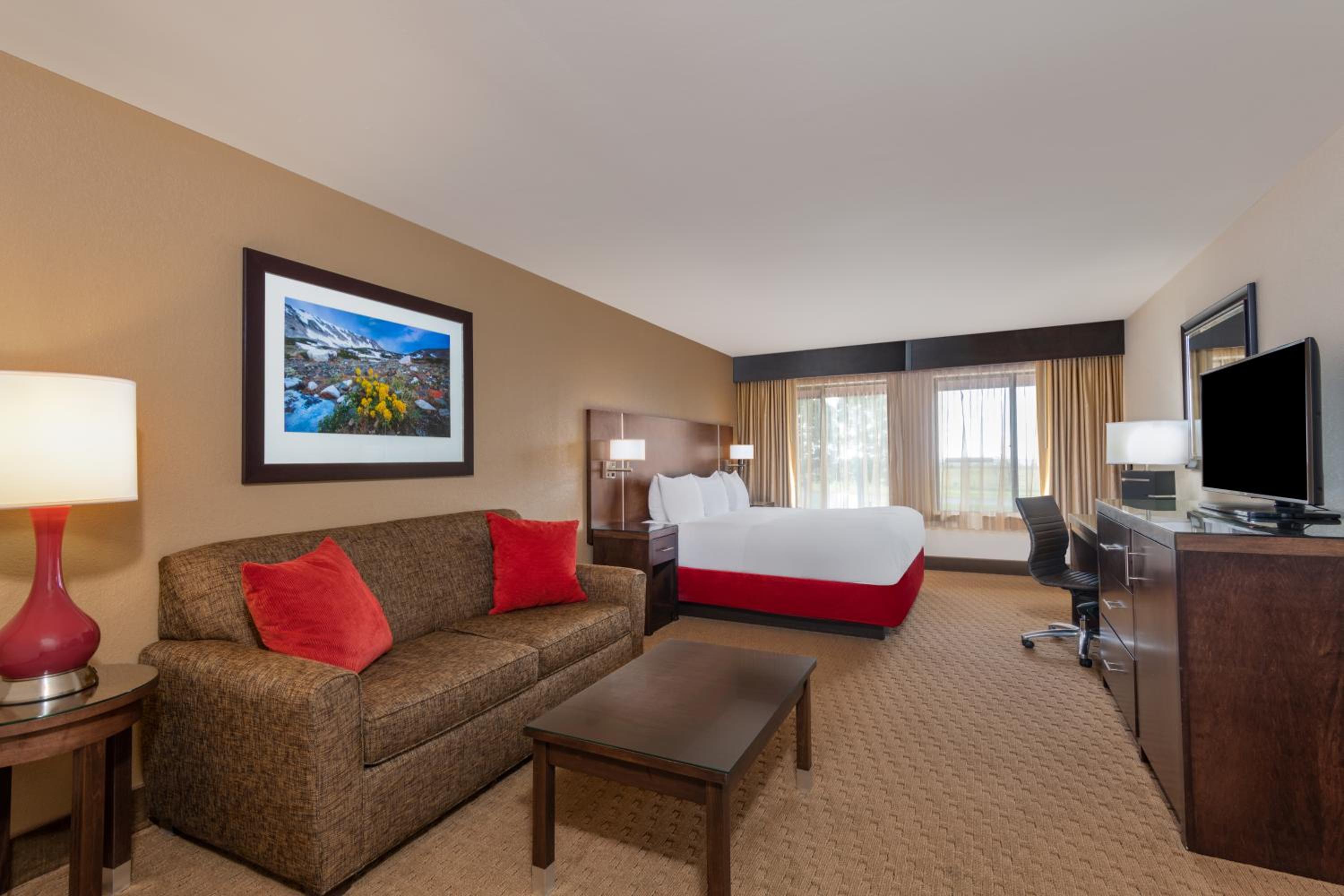 King Room - Non-Smoking - Photo 2