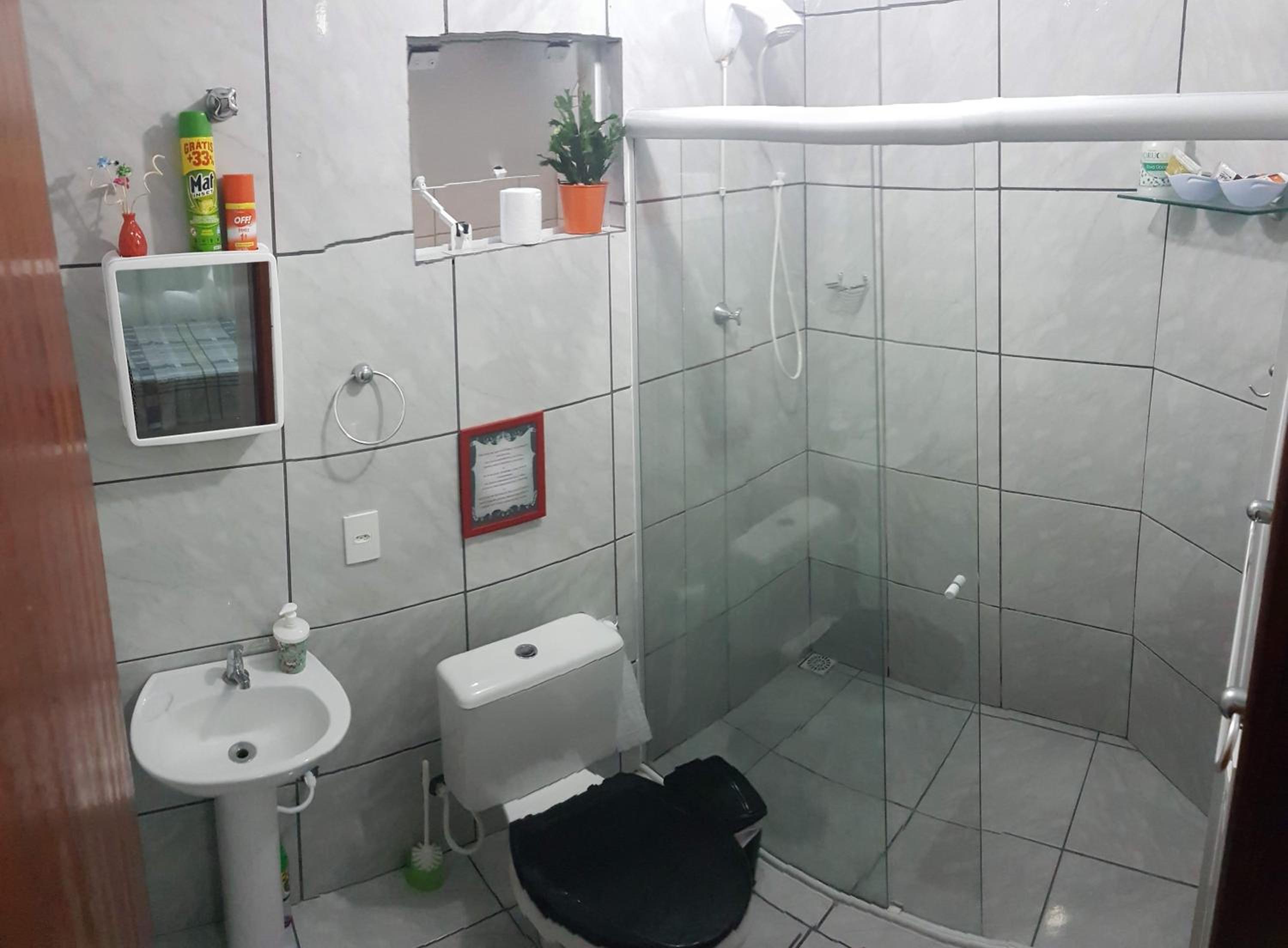 One-Bedroom Apartment - Photo 4