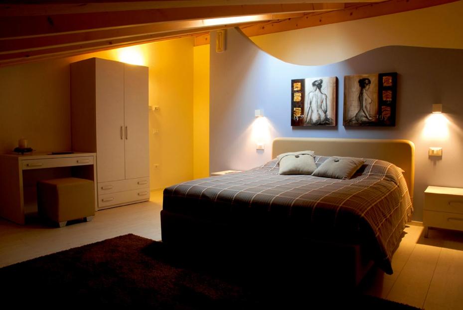 One-Bedroom Apartment Split- Level