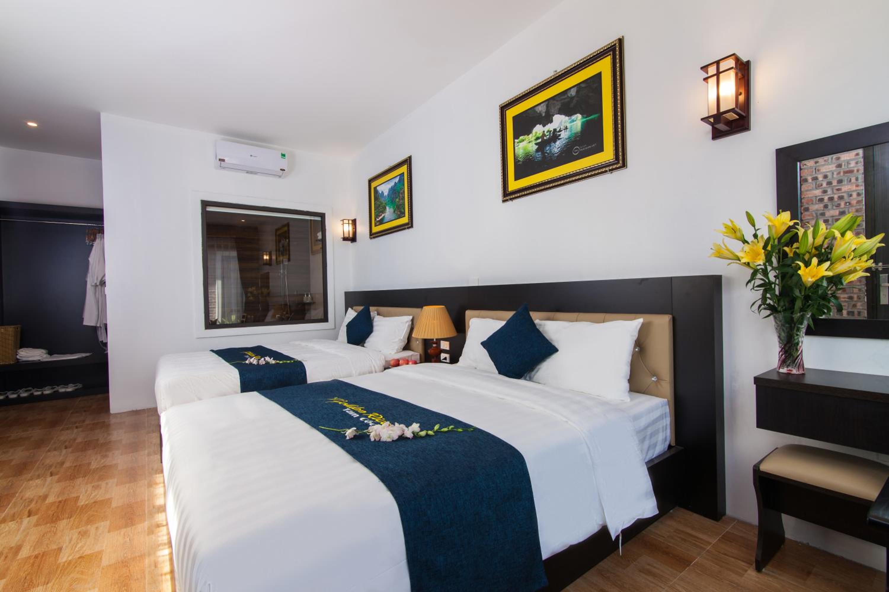 Twin Room with Garden View photo 3
