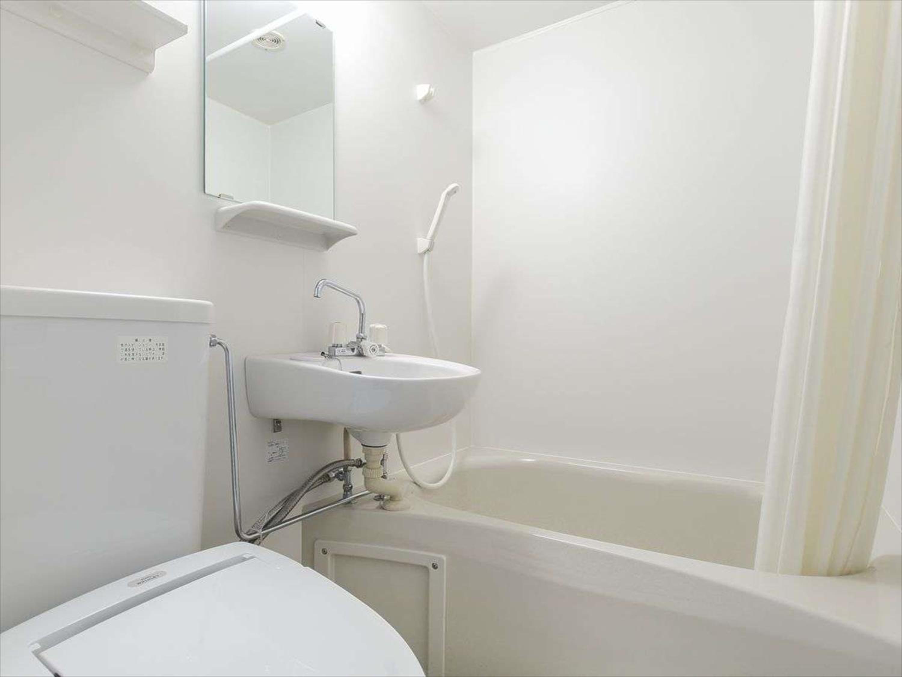 Single Room - Smoking photo 2