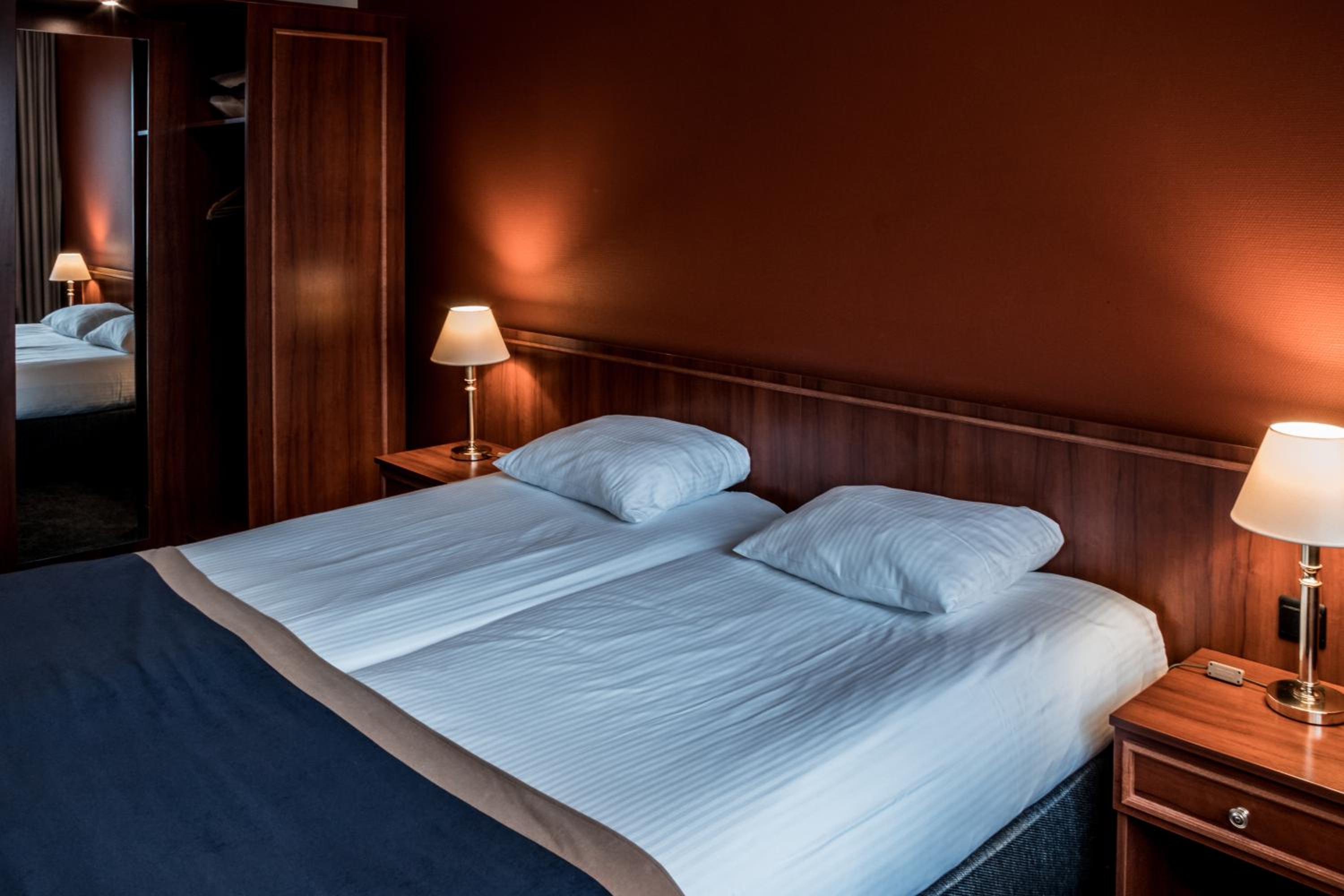 Standard Twin Room - Photo 1