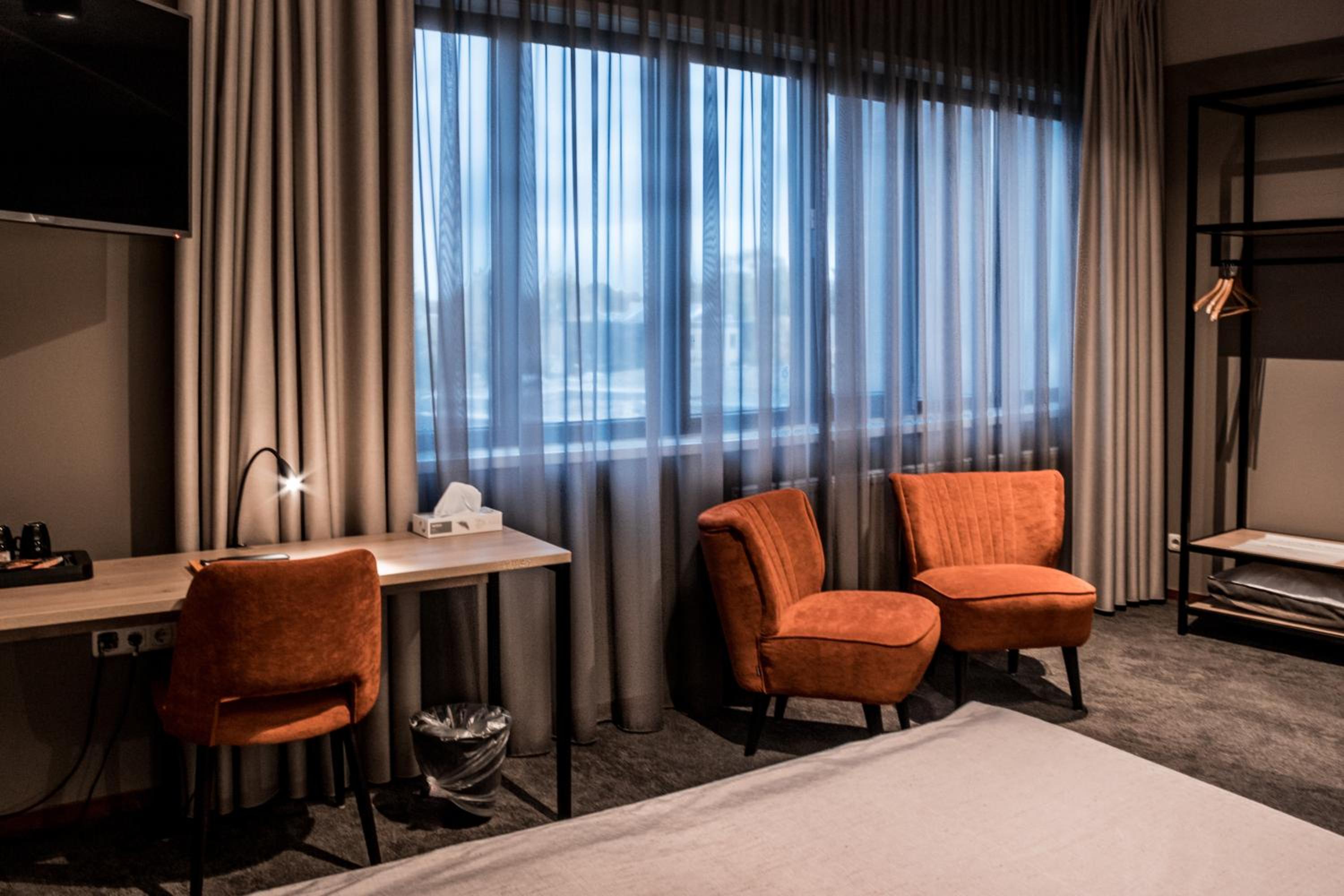 Superior Twin Room - Photo 4
