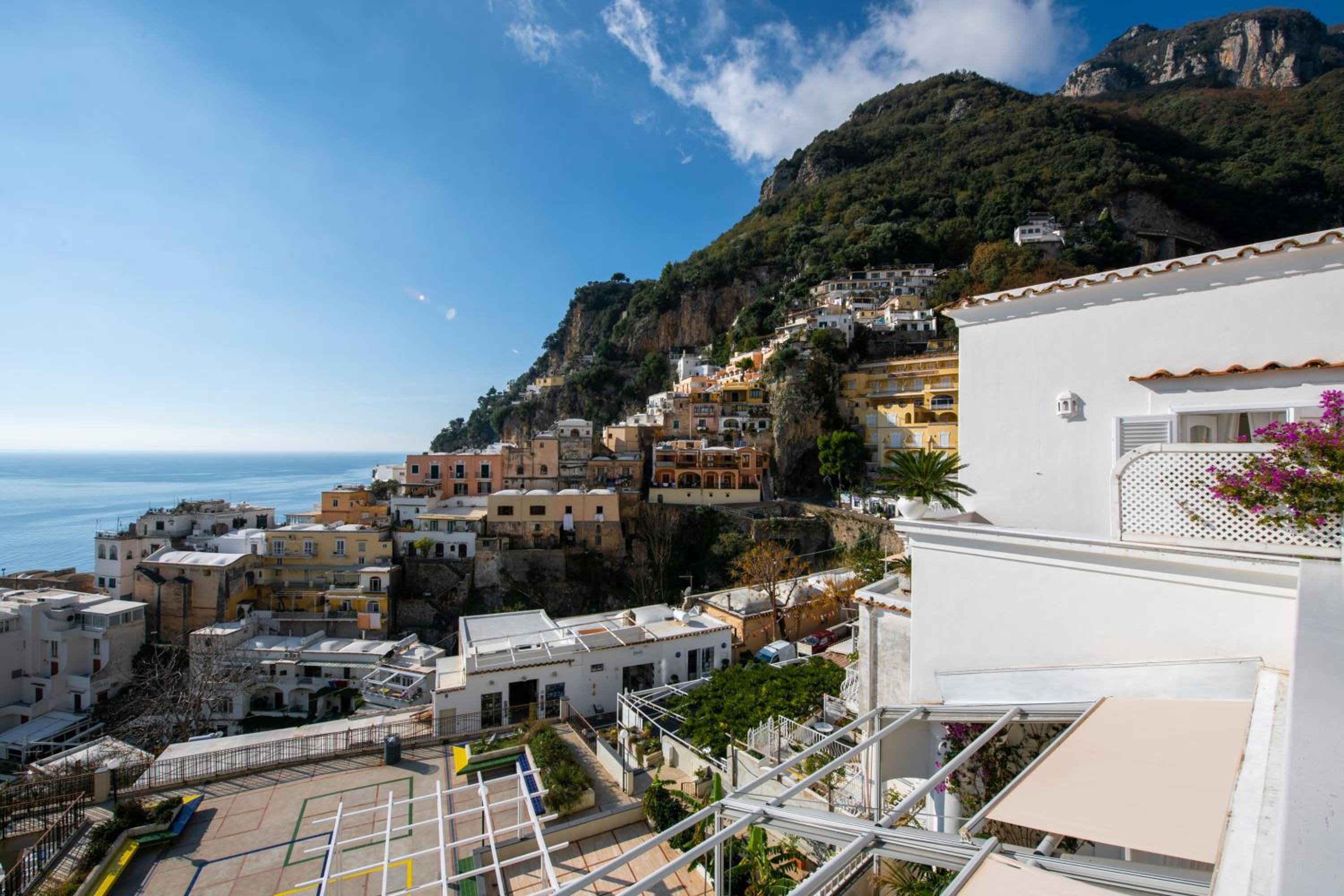 Superior Double Room with Sea View - Photo 4