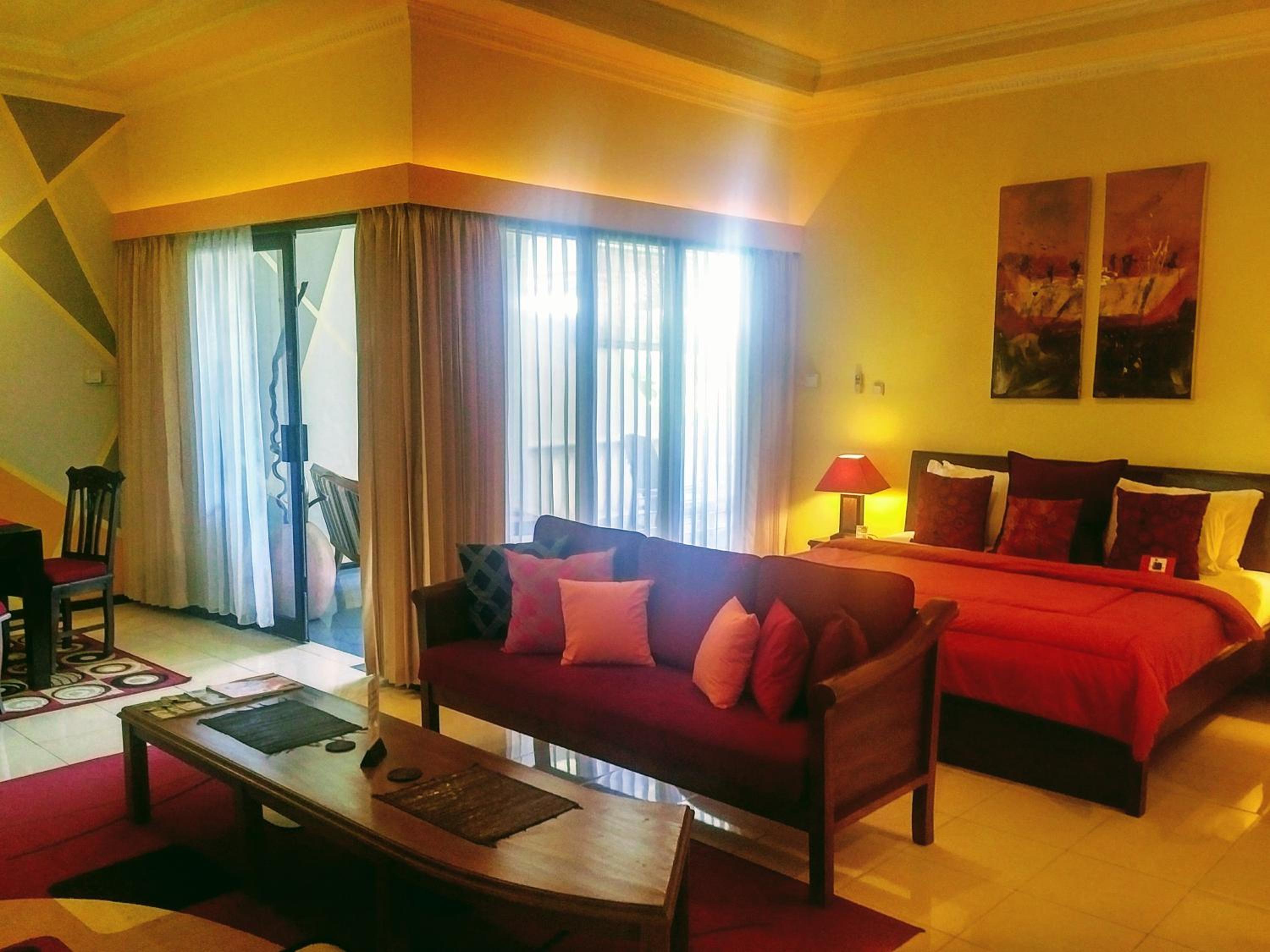 Two-Bedroom Suite - Photo 13