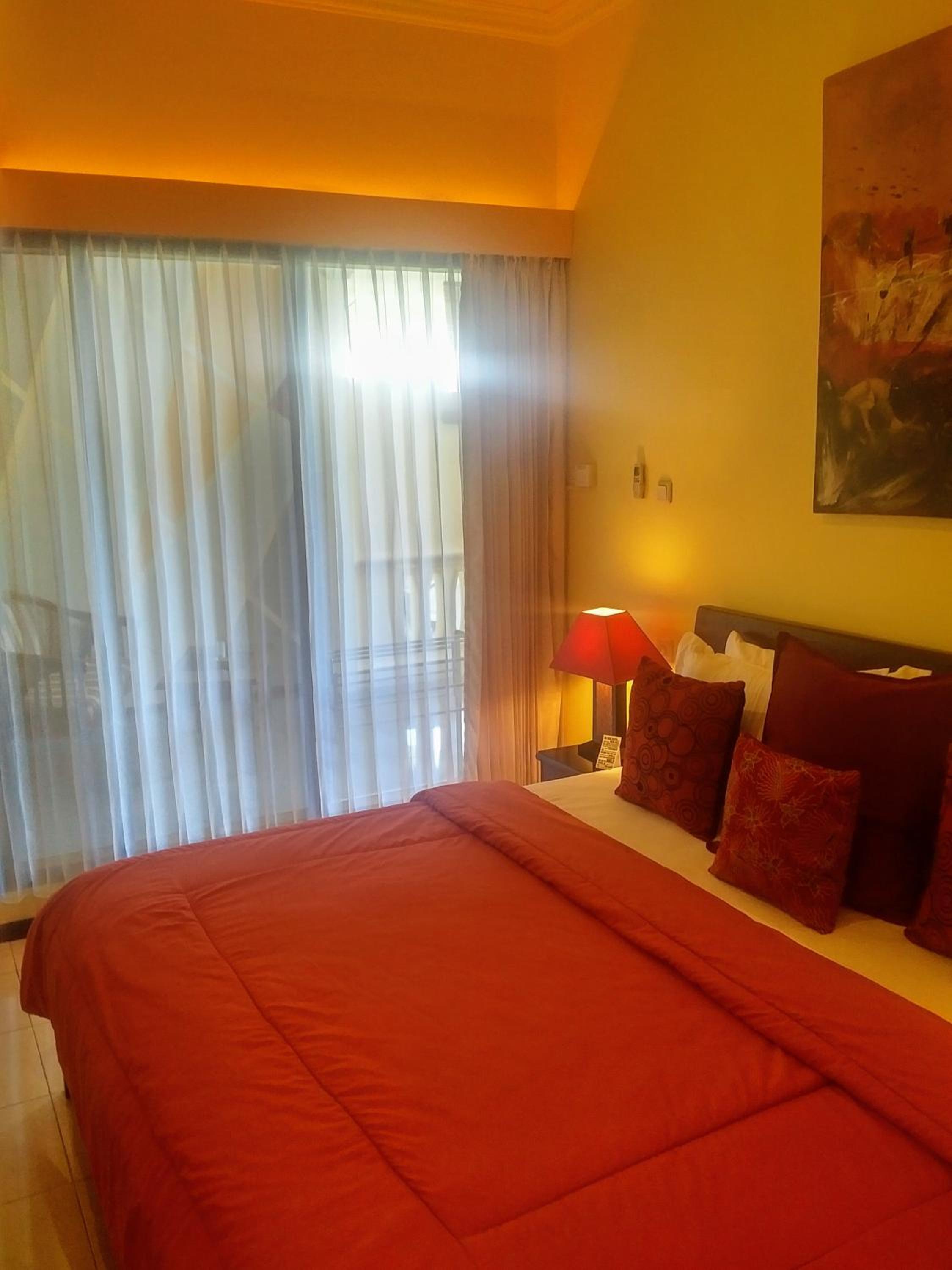 Two-Bedroom Suite - Photo 12
