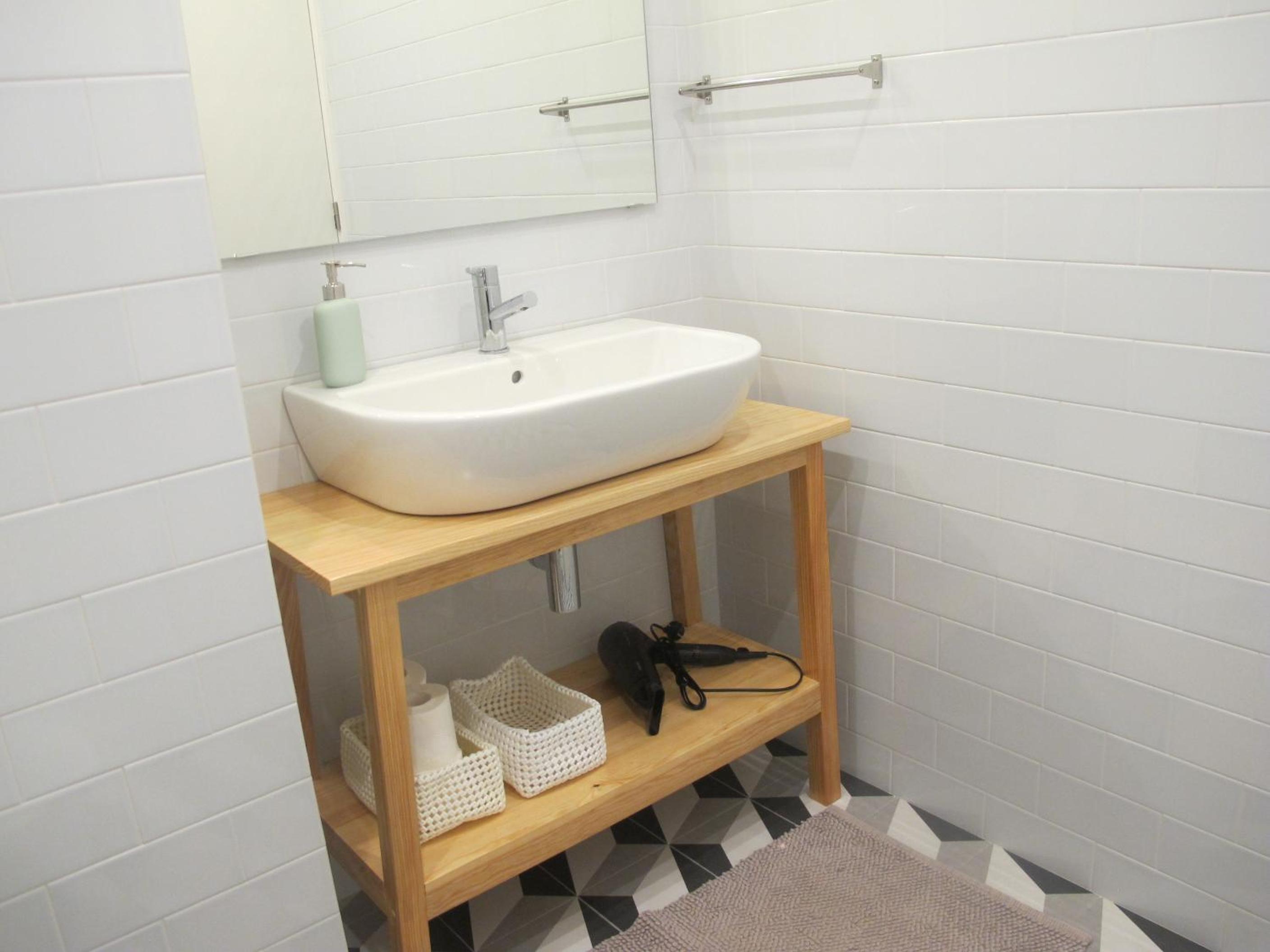 Two-Bedroom House - Photo 16