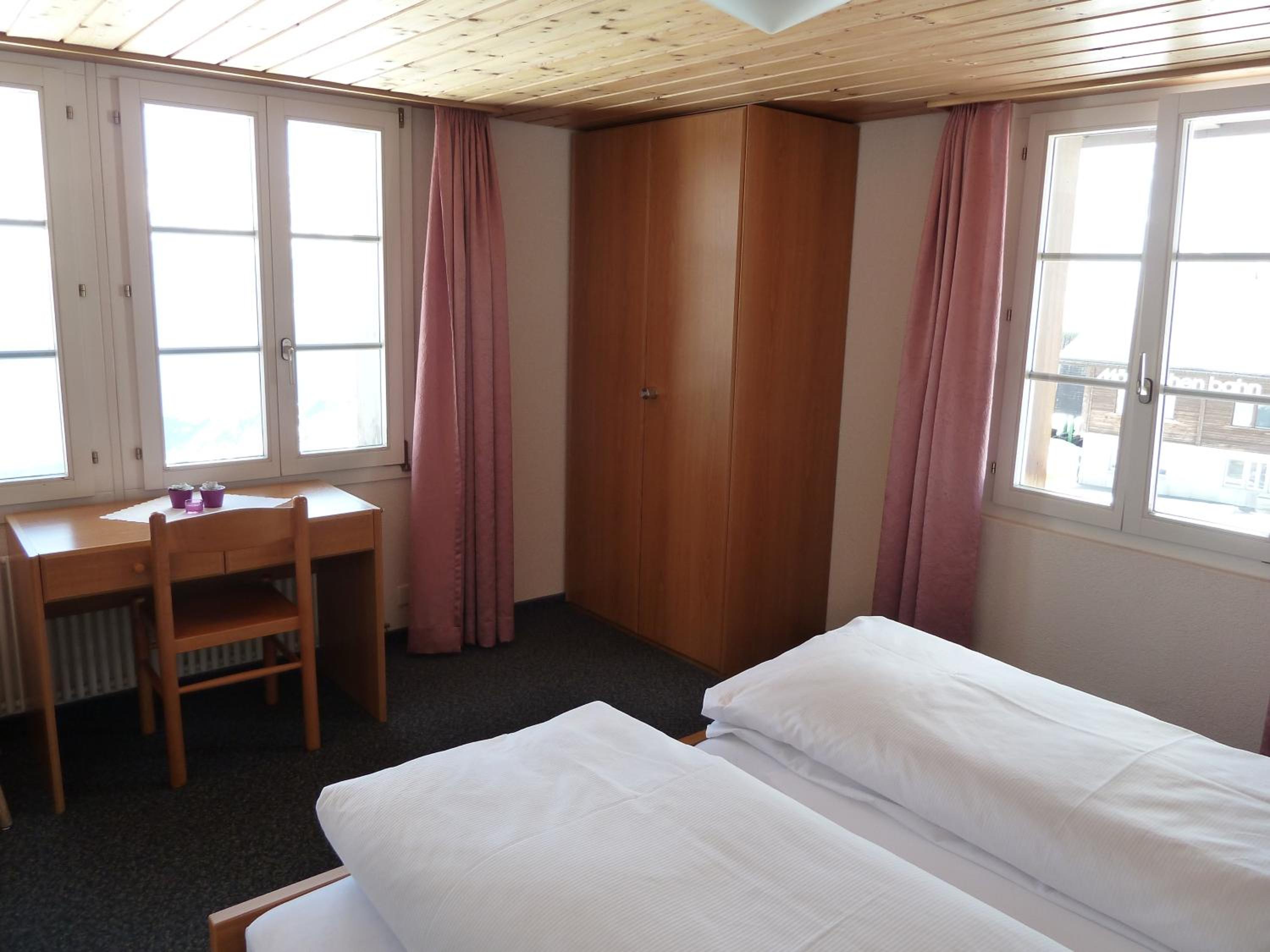Double Room - Photo 5