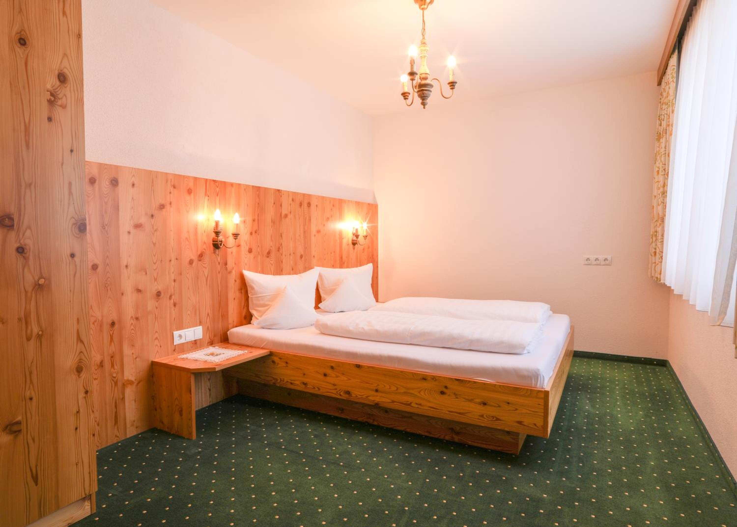 One-Bedroom Apartment (2 Adults + 2 Children) - Photo 6