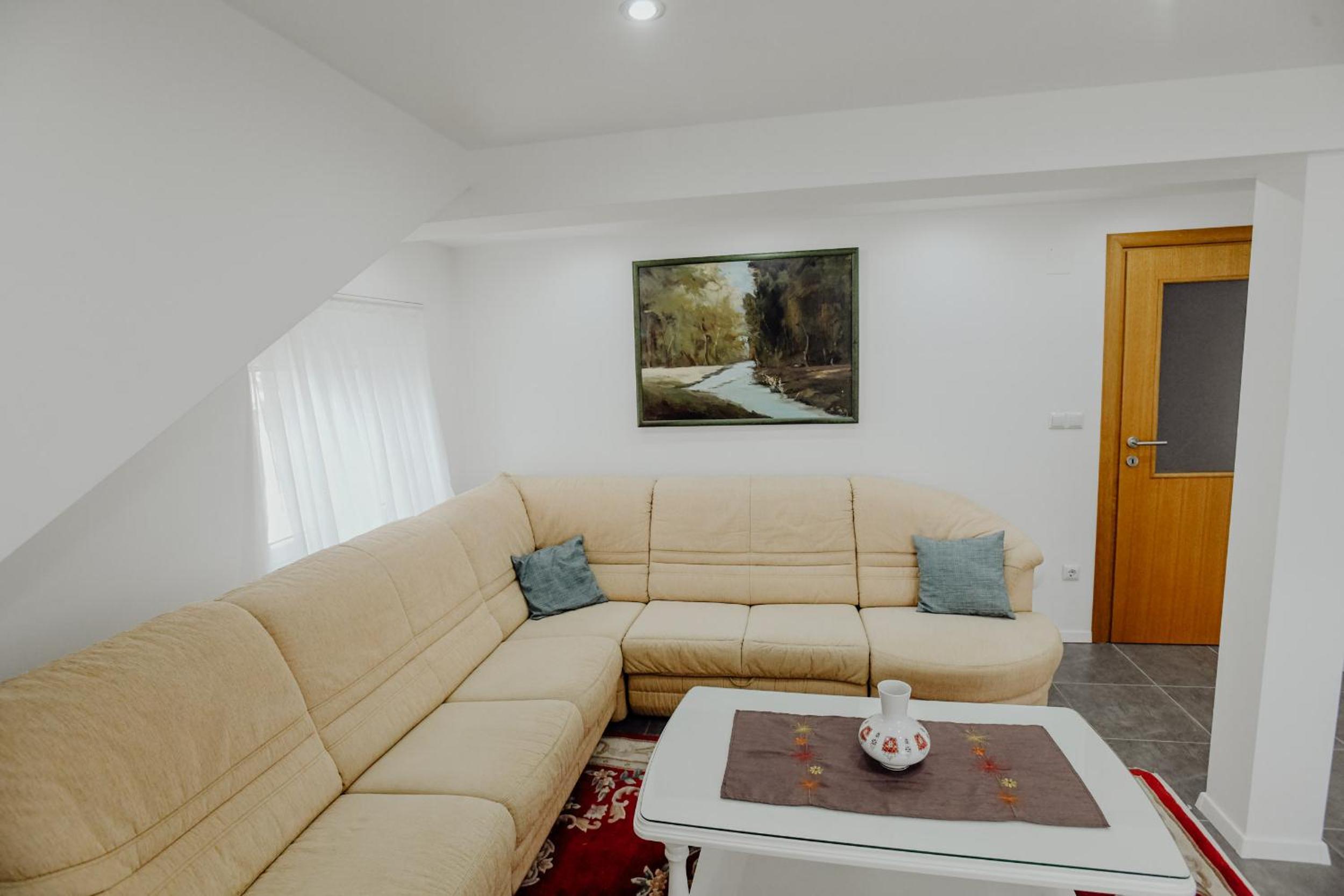 Two-Bedroom Apartment - Photo 17