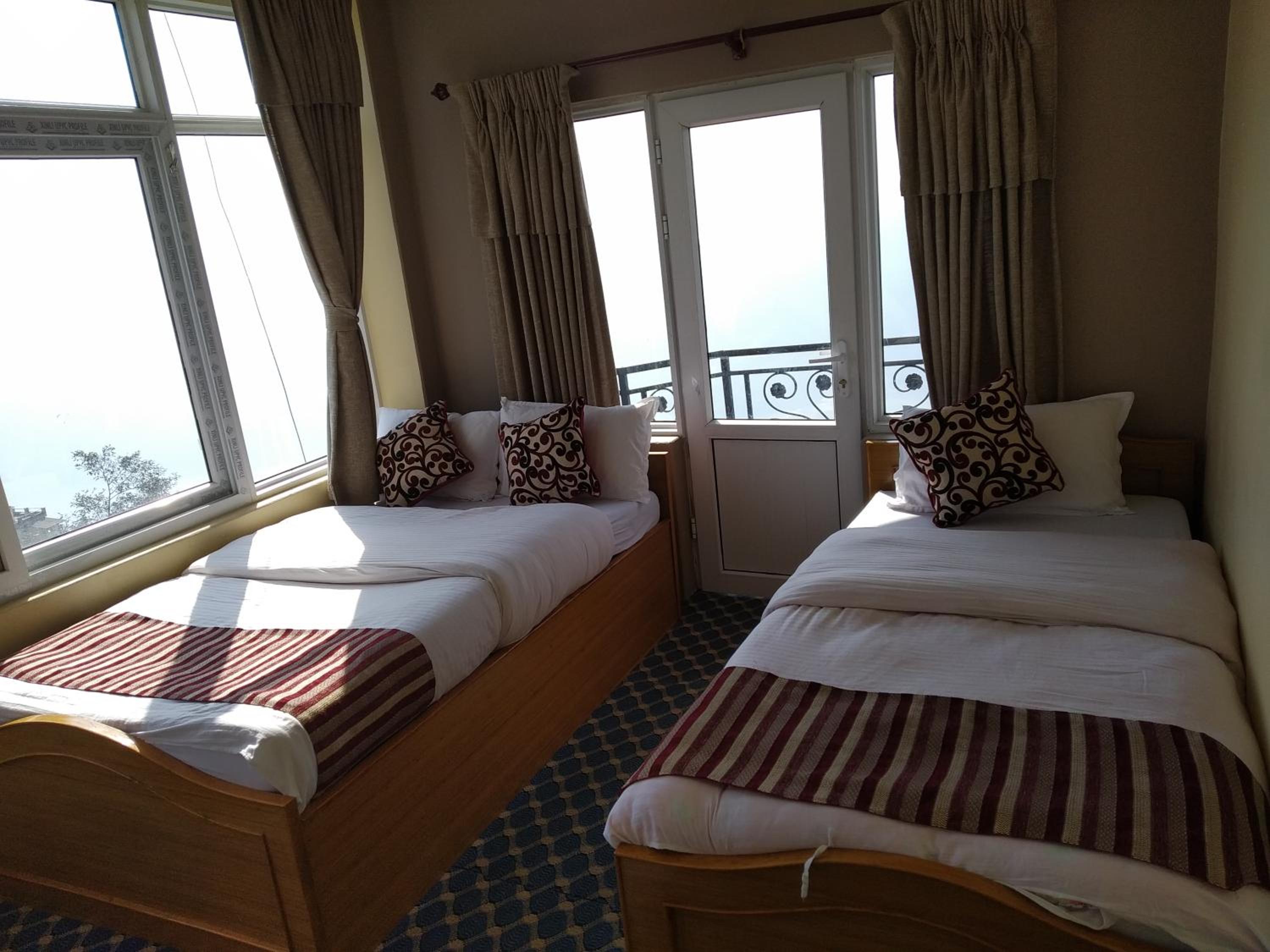 Triple Room with Balcony photo 3
