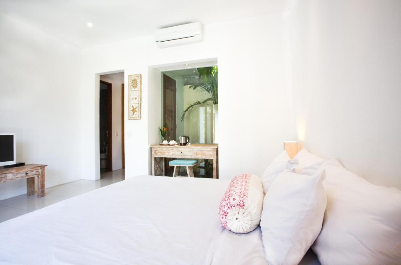 Villa with Private Pool - Photo 27