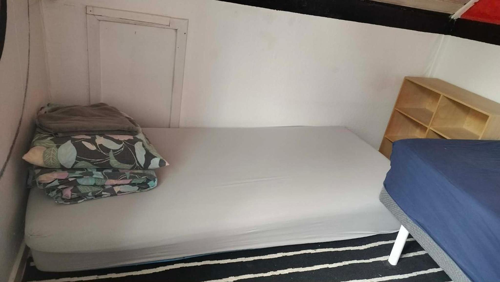 Budget Double Room photo 3