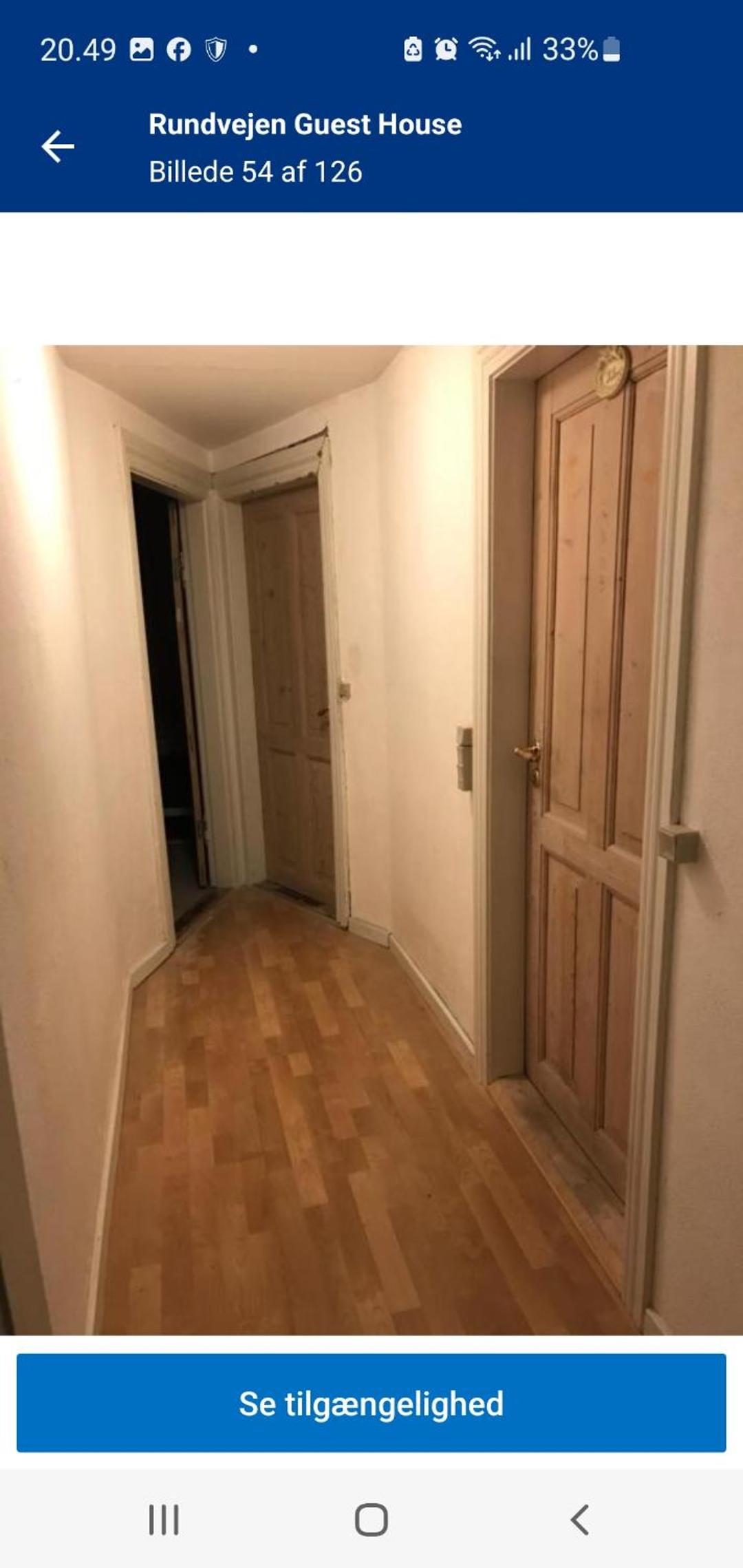 Basic Triple Room with Shared Bathroom photo 3