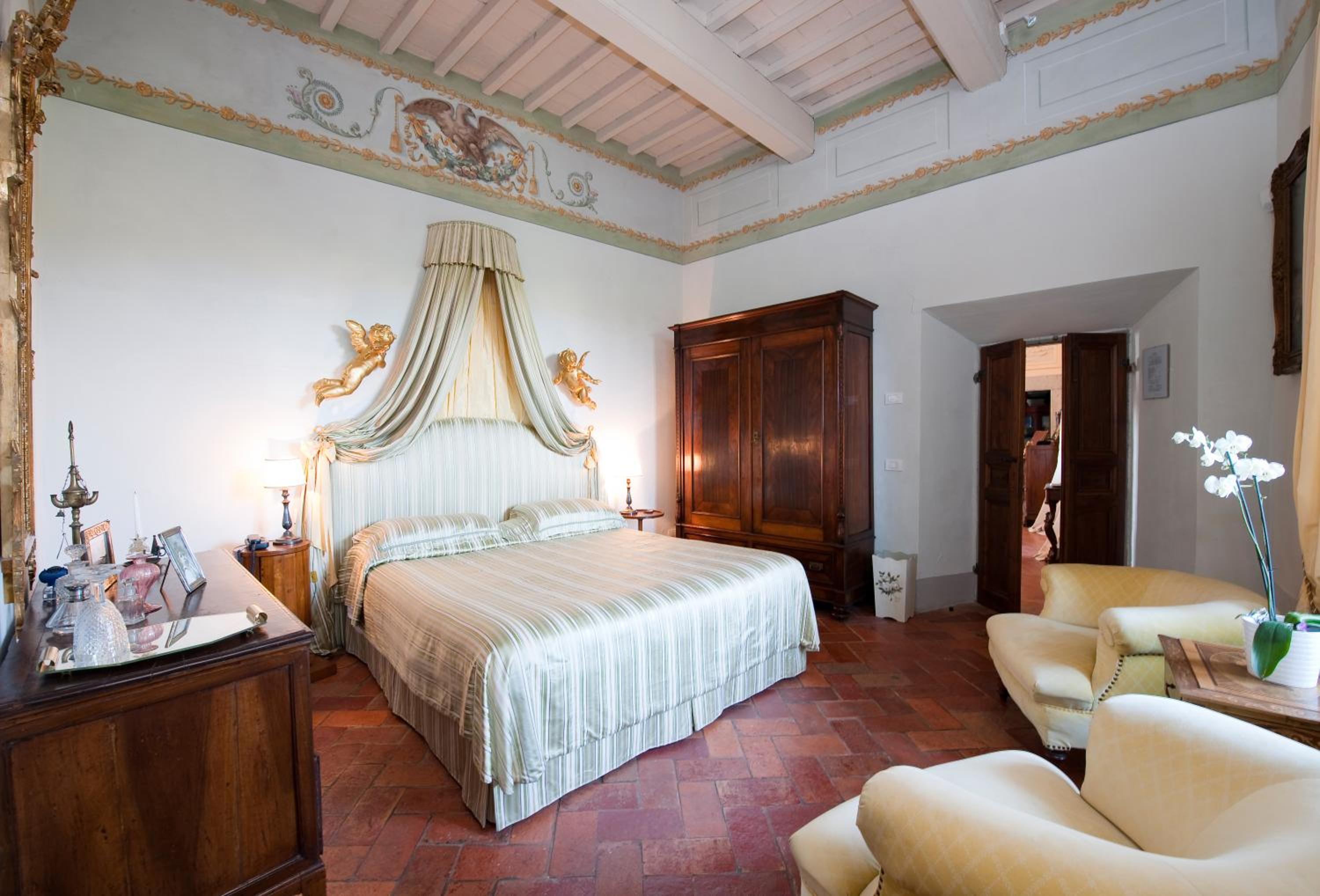 Villa photo 3