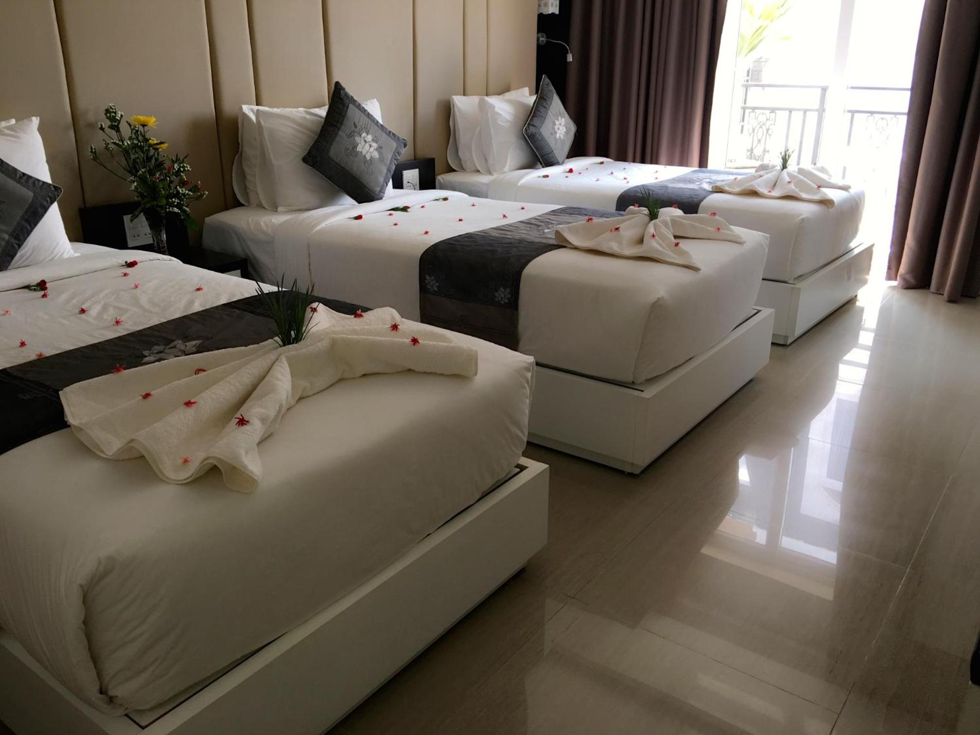 Deluxe Triple Room - Photo 3