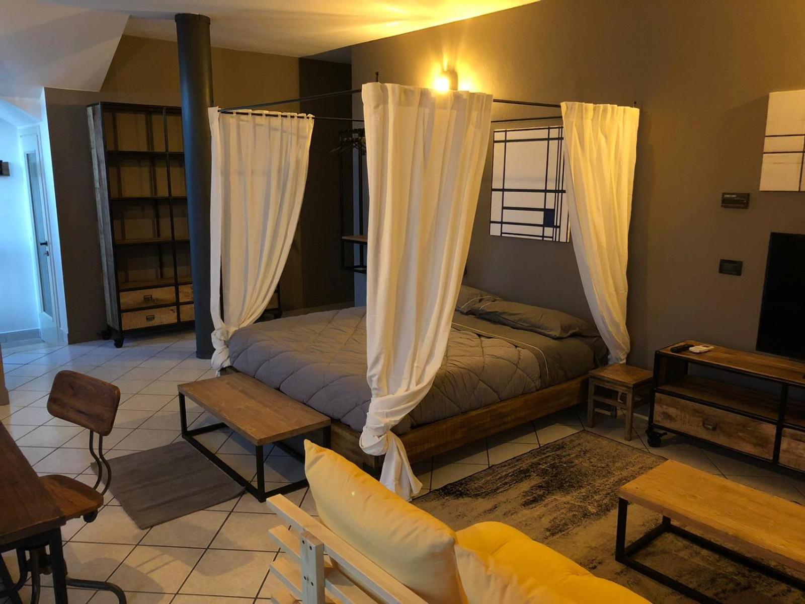 Standard Double Suite - Photo 7