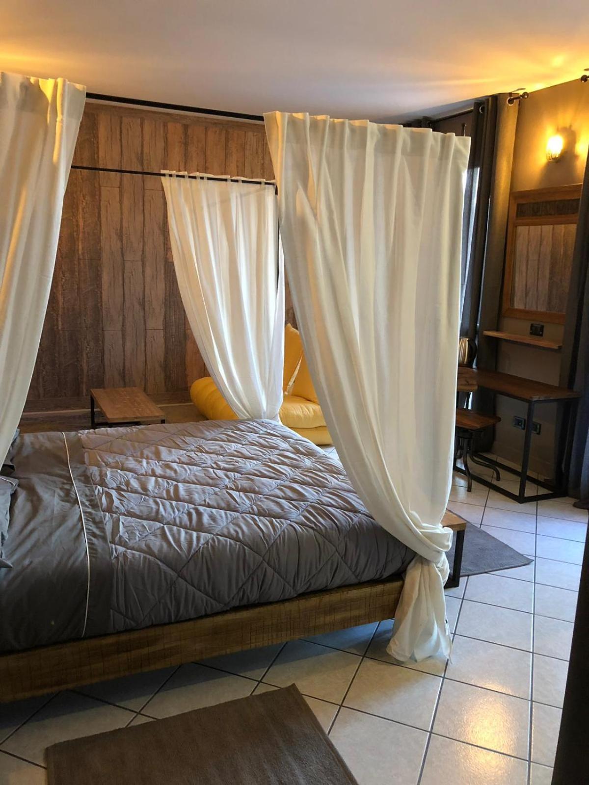 Standard Double Suite - Photo 3