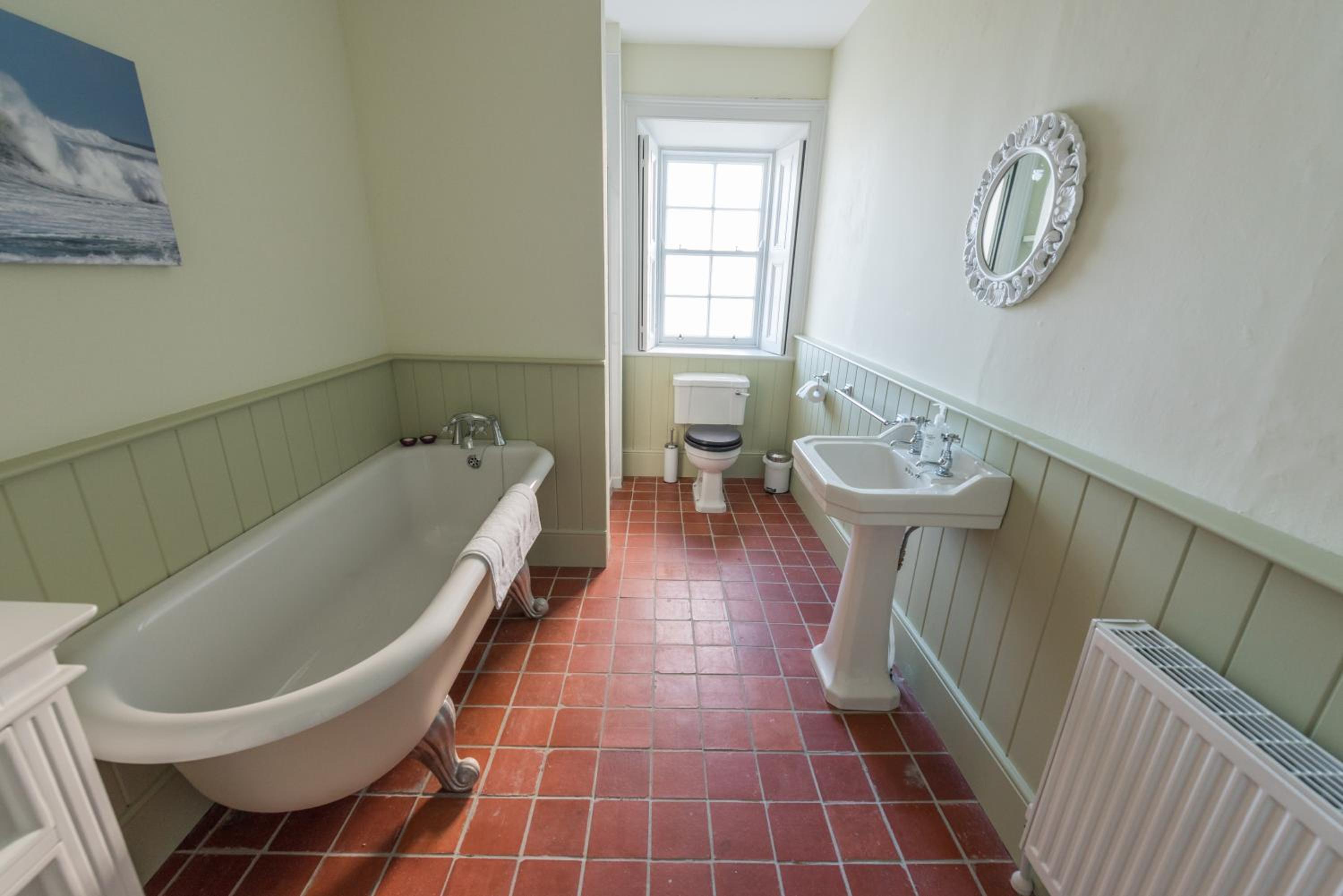 Tory - Two Bedroom House photo 2