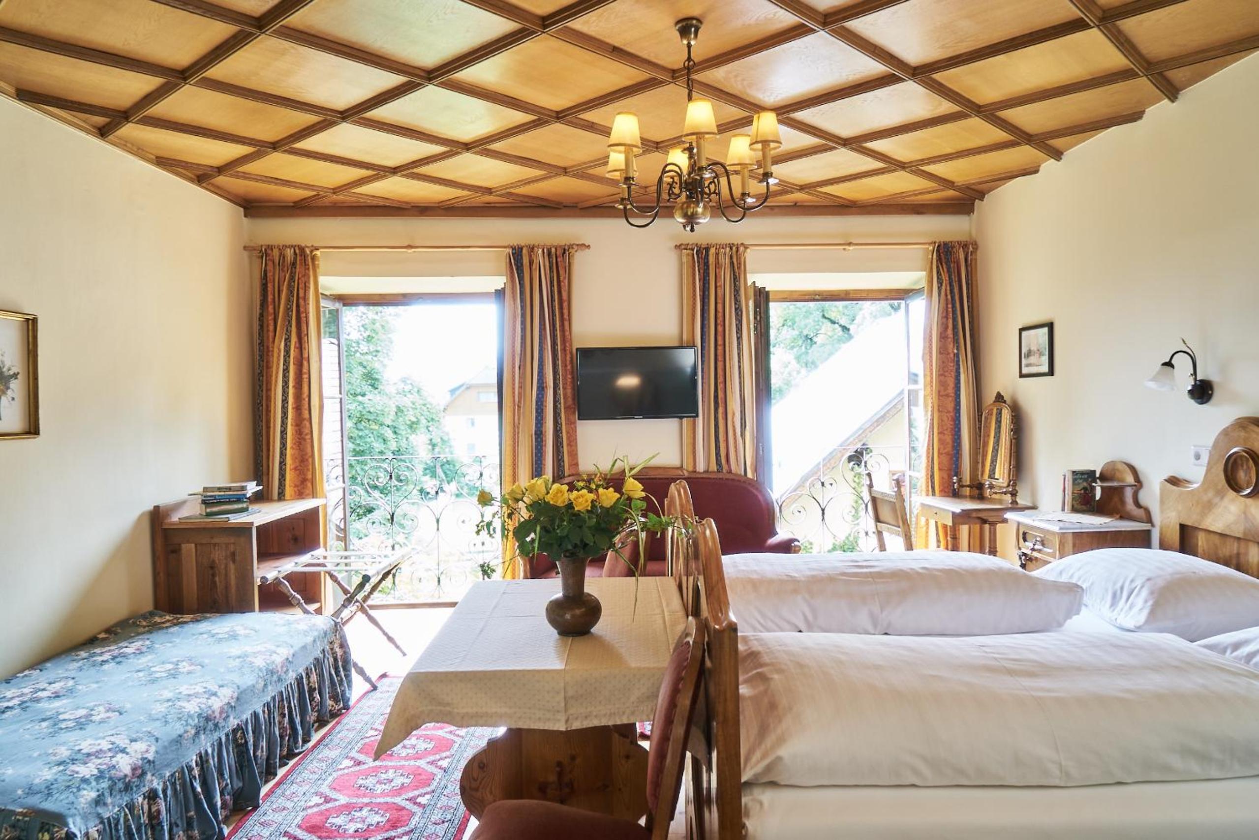 Deluxe Double or Twin Room