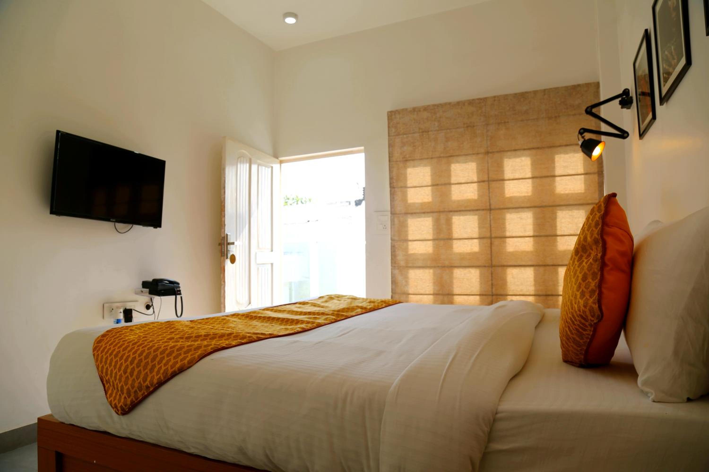 Standard Room With Balcony photo 3