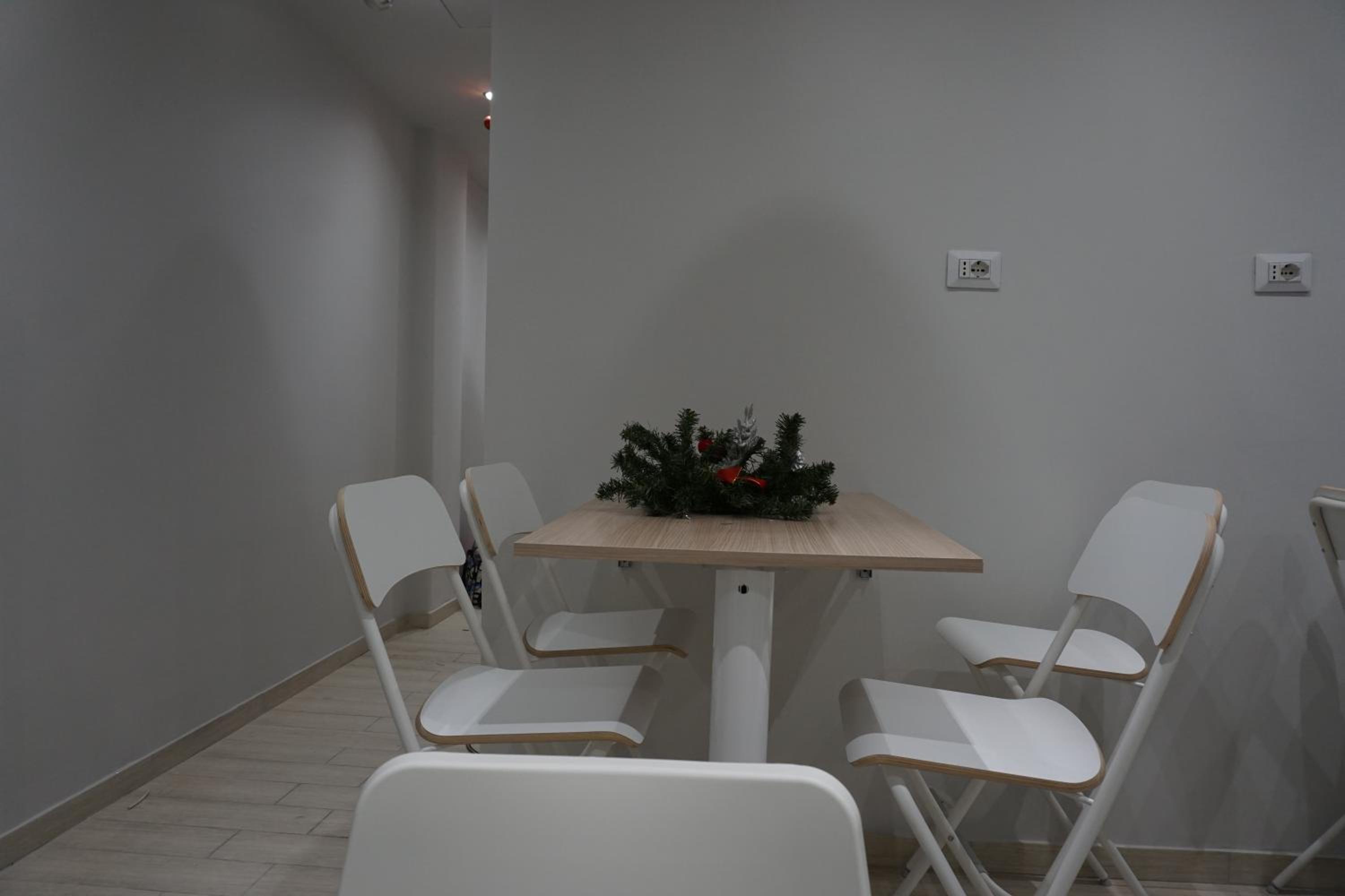 Double Room with Private Bathroom - Photo 18