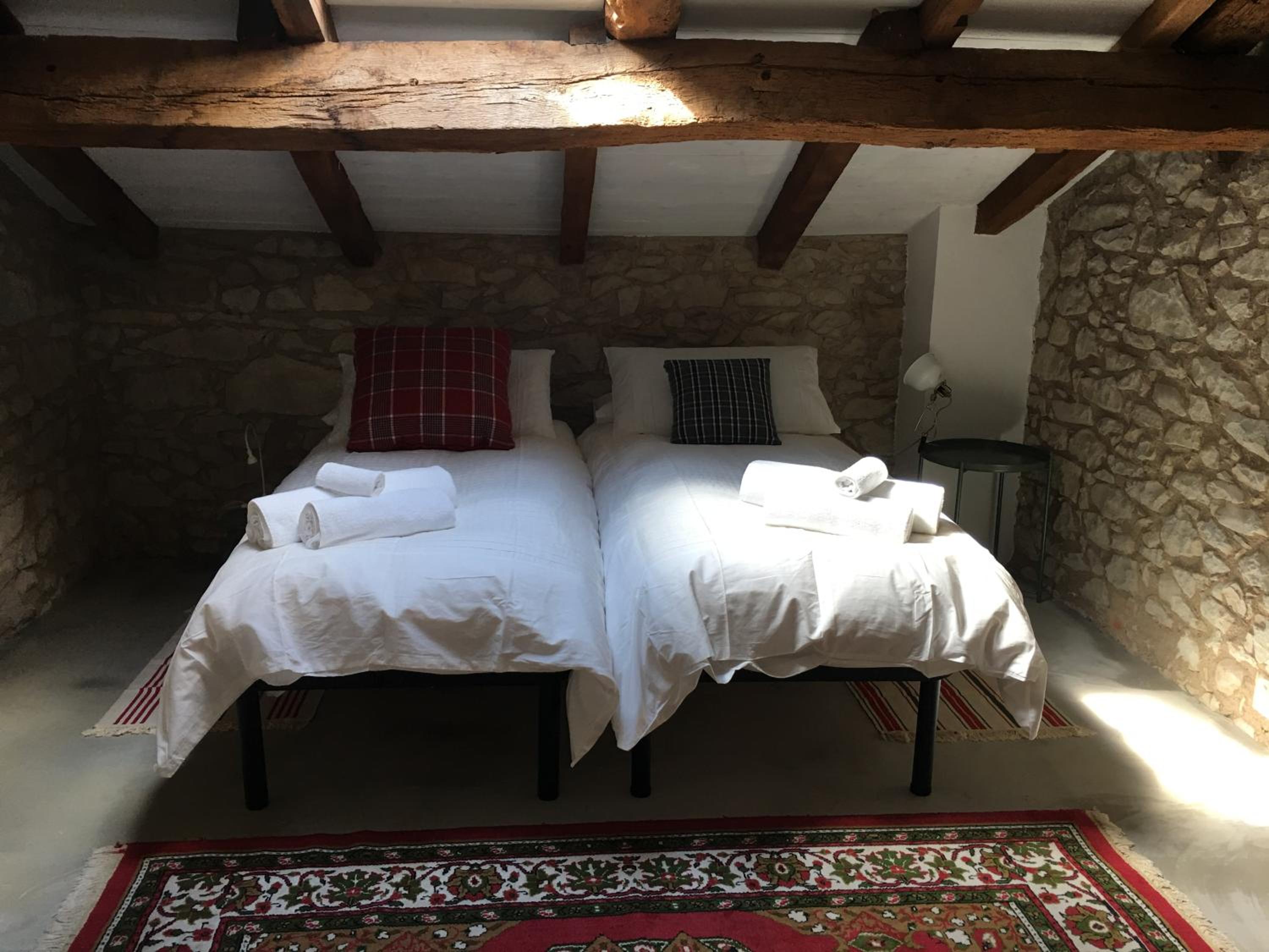 Maisonette photo 1