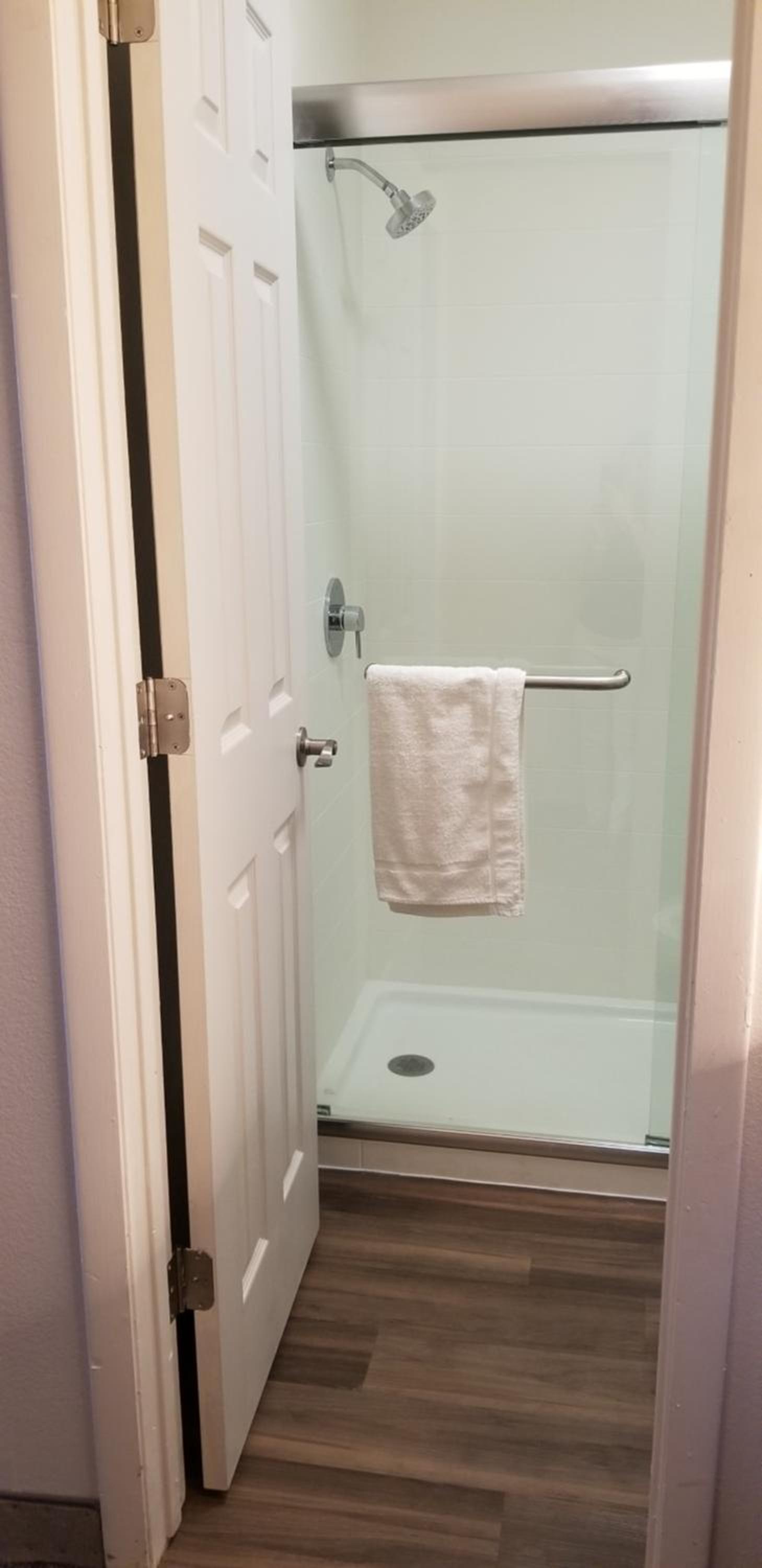 Two Queen Beds Kitchenette Suite - Non-Smoking - Photo 4