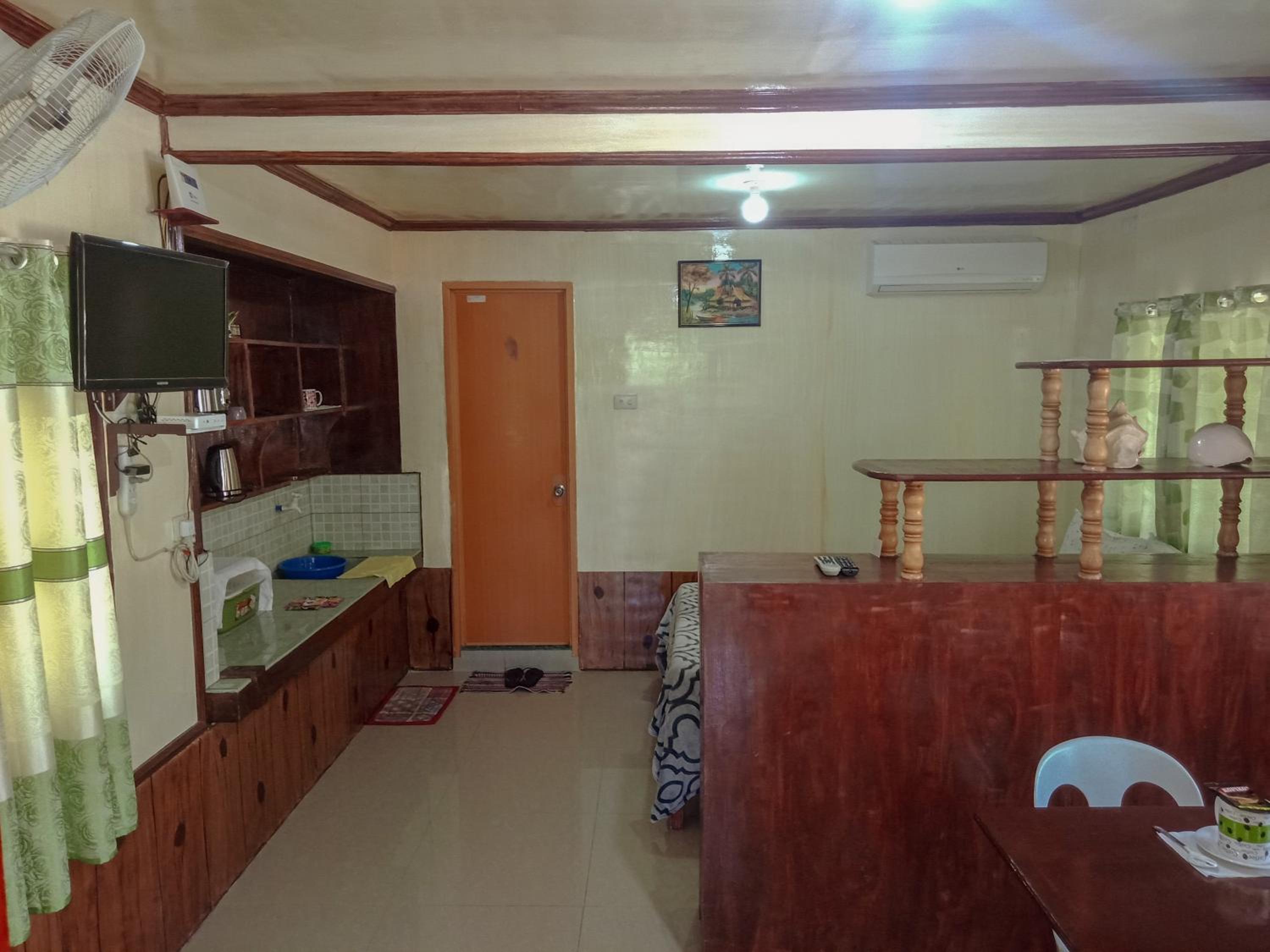 One-Bedroom Cottage - Photo 9